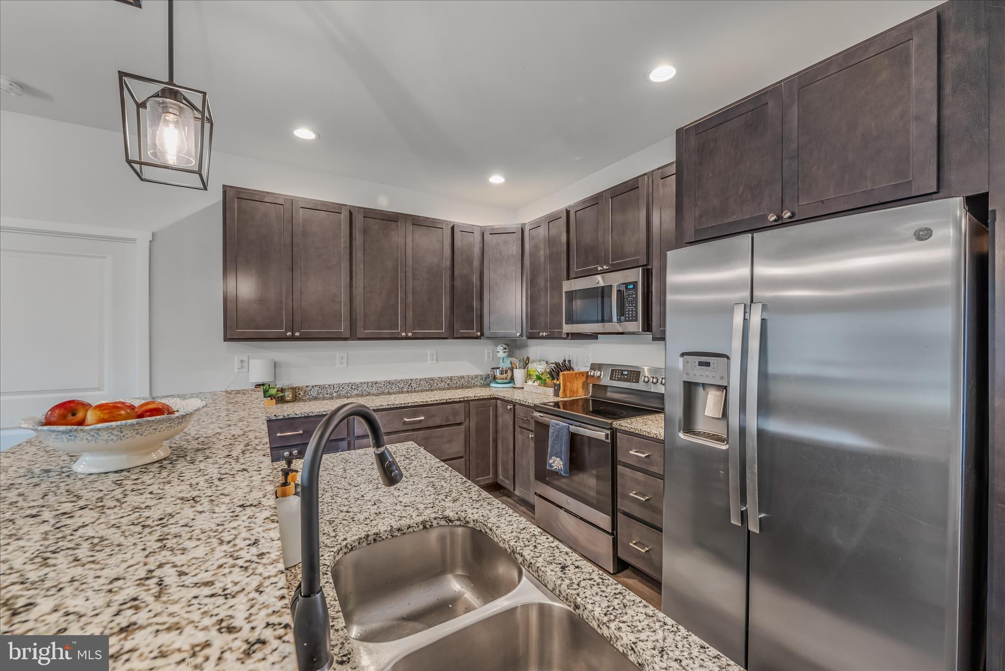 POINT VIEW ESTATES - Residential