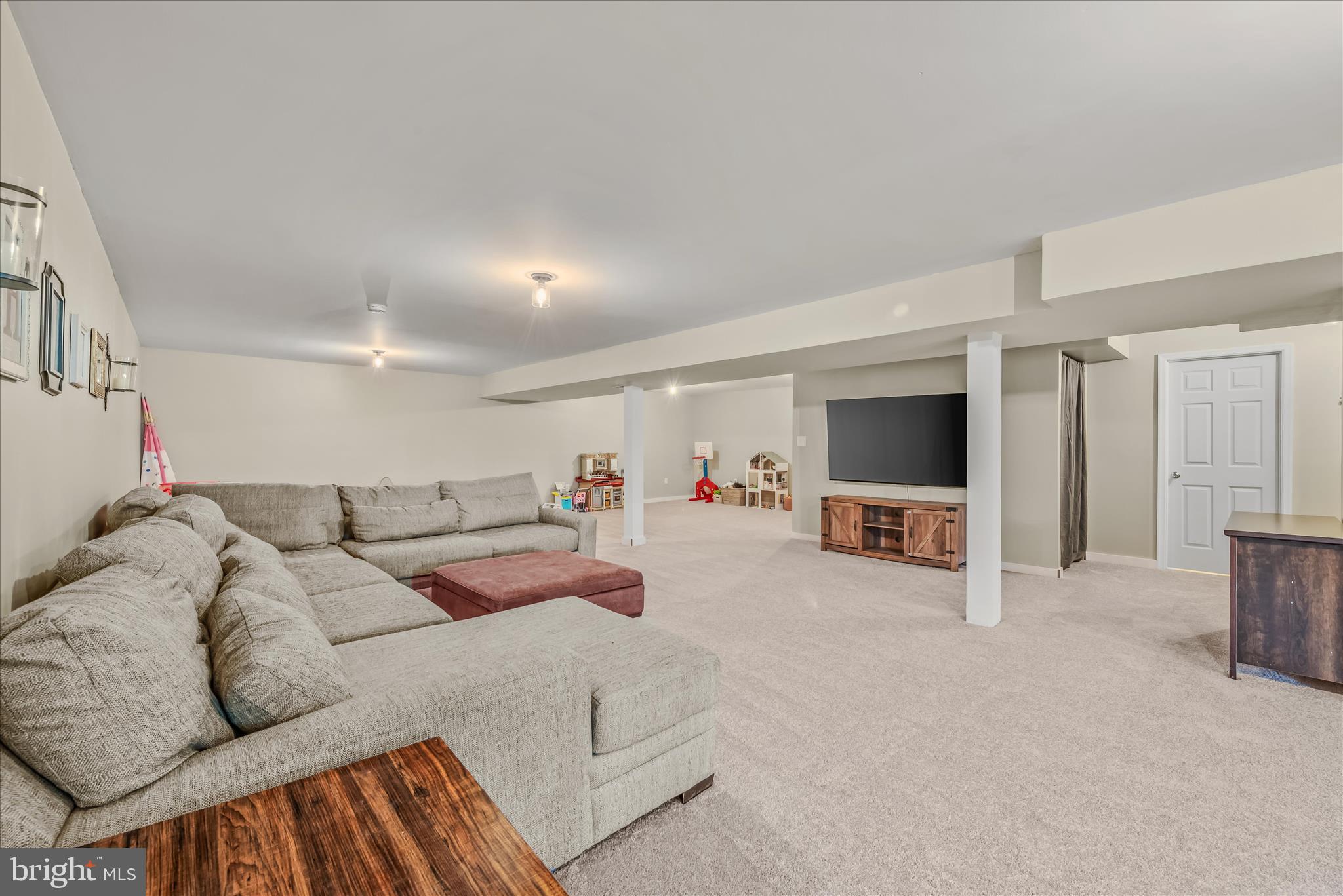 POINT VIEW ESTATES - Residential