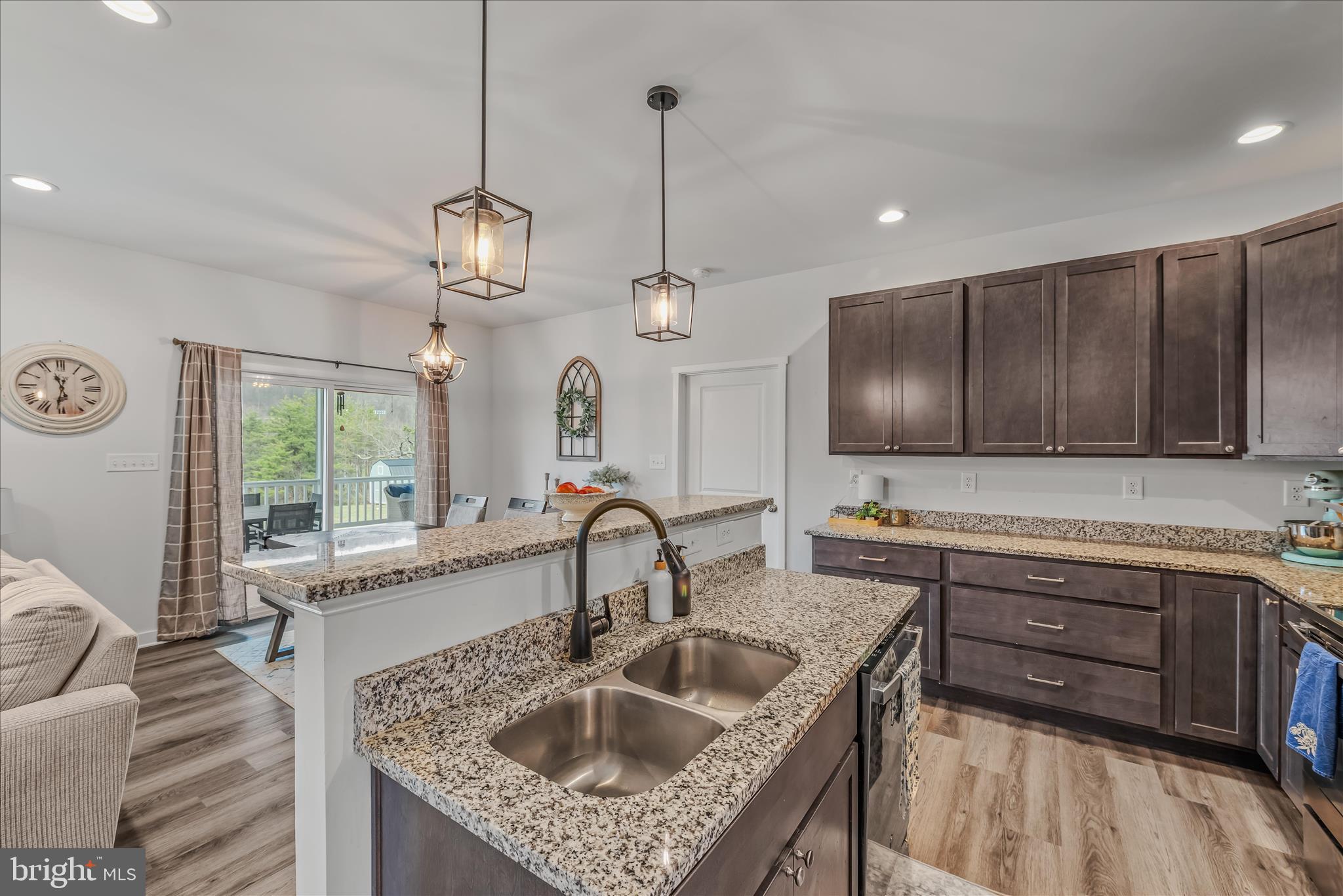 POINT VIEW ESTATES - Residential