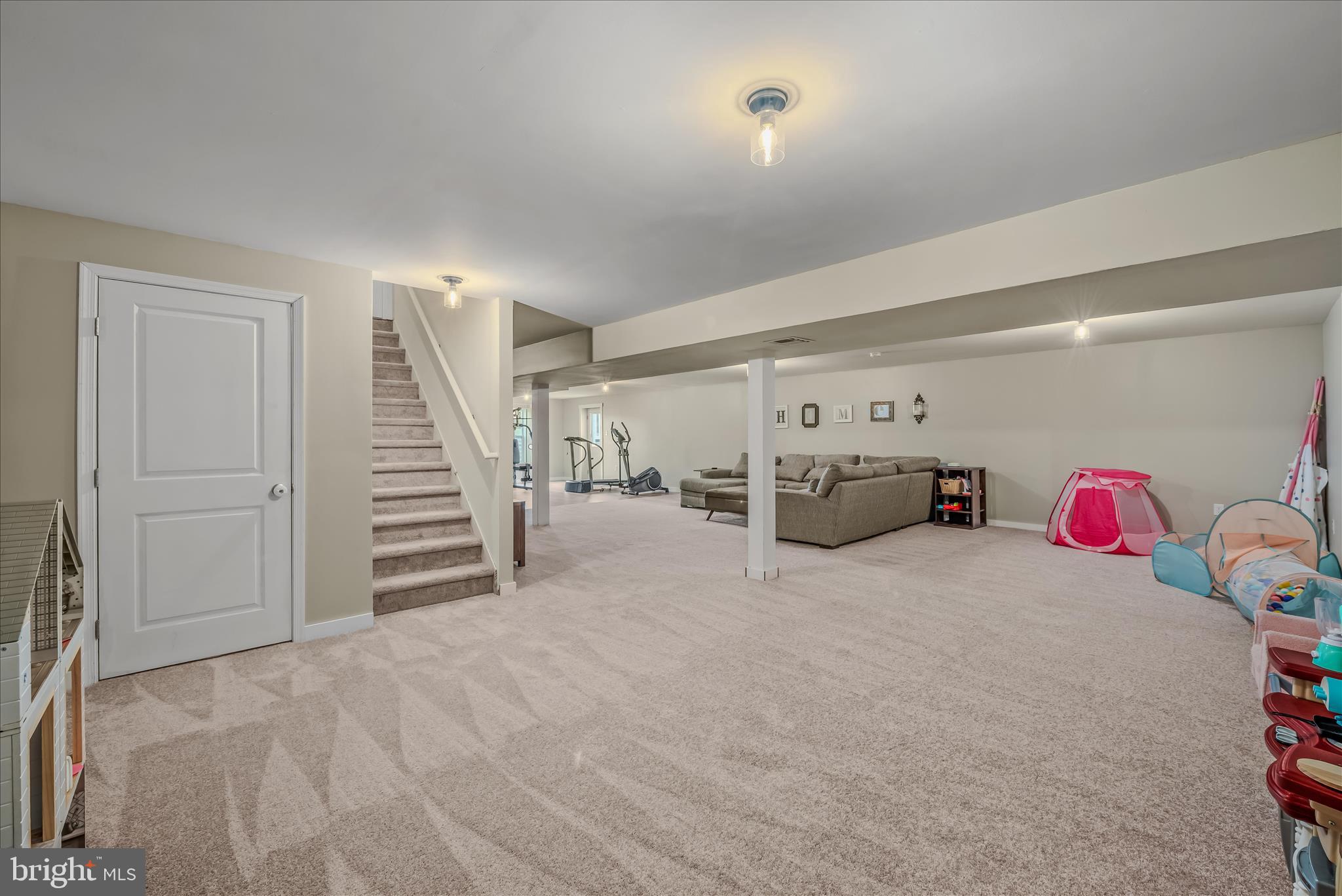 POINT VIEW ESTATES - Residential