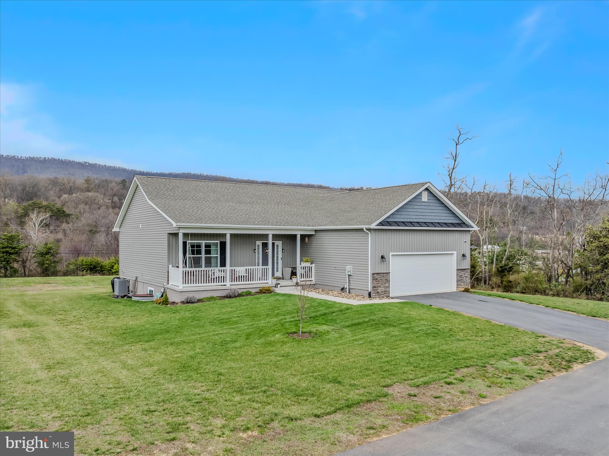 POINT VIEW ESTATES - Residential