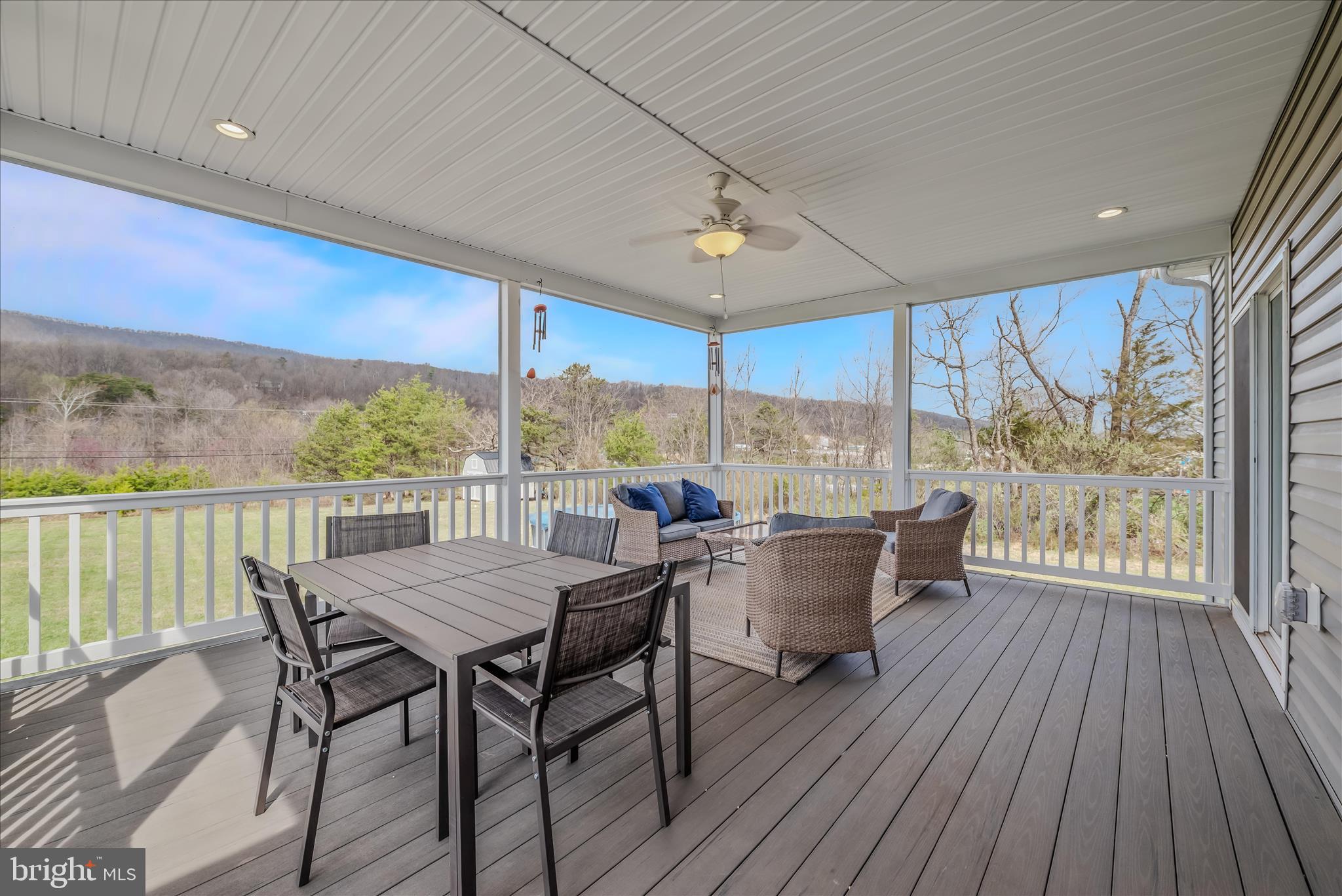 POINT VIEW ESTATES - Residential