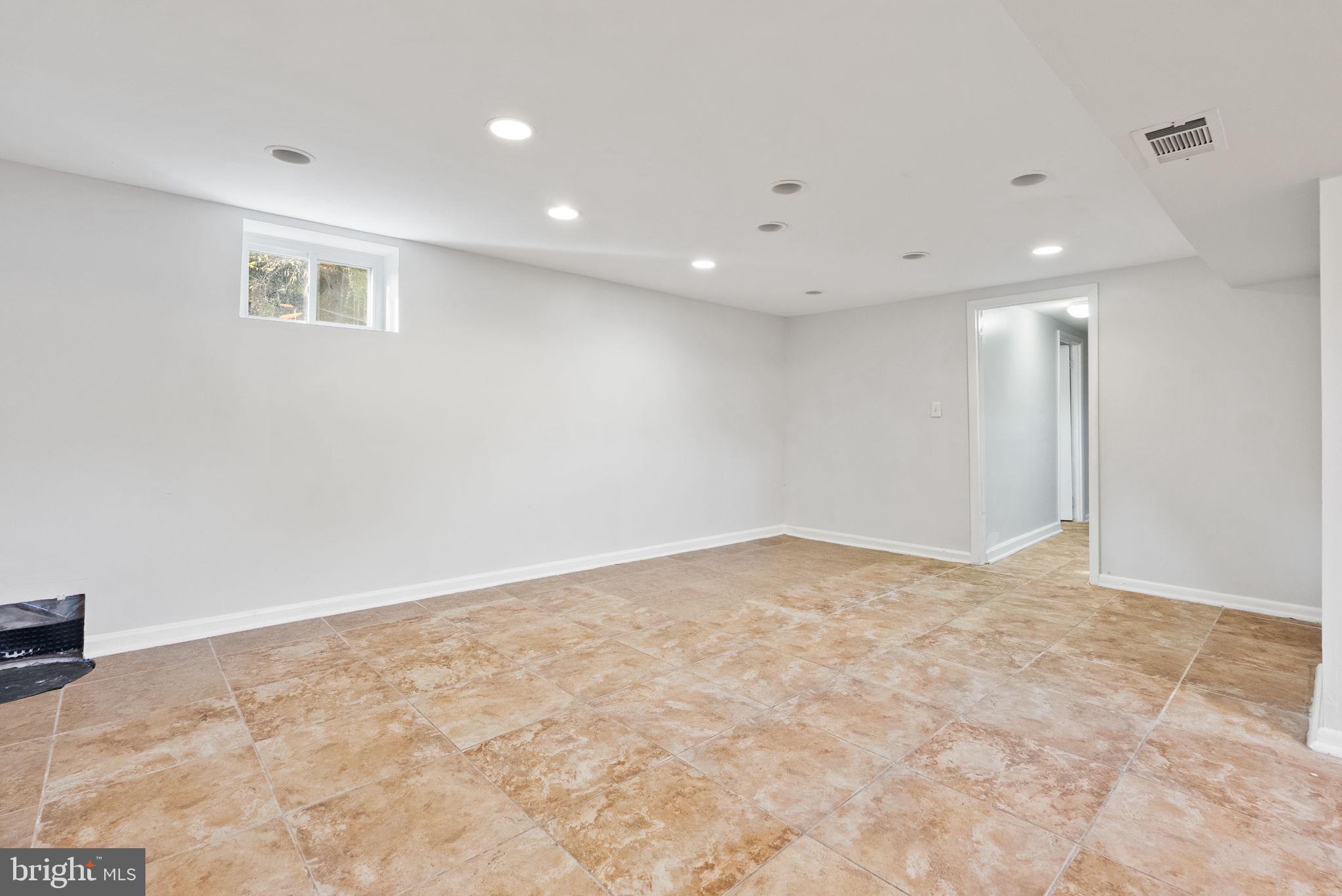 KAY PARK - Residential Lease