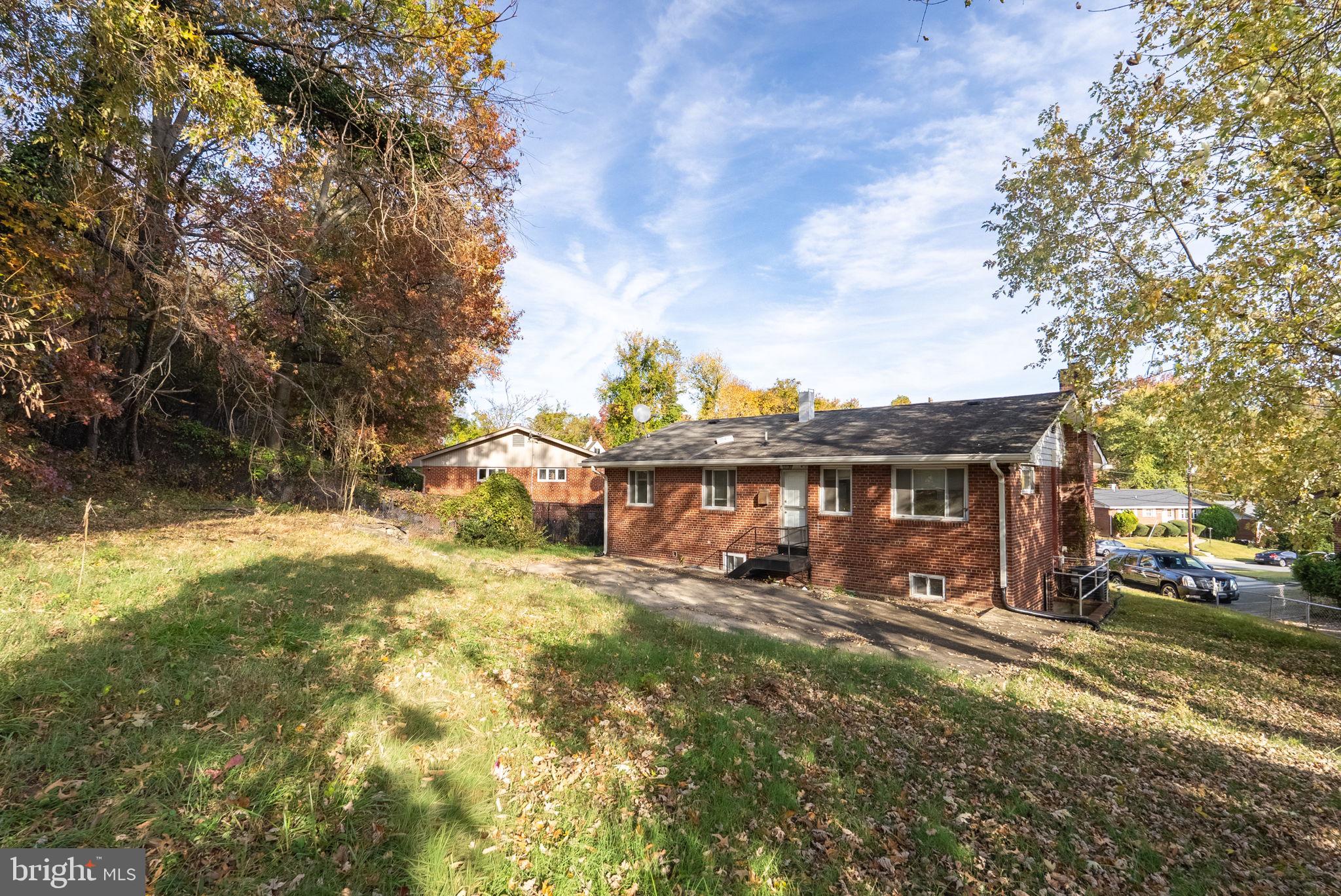 KAY PARK - Residential Lease