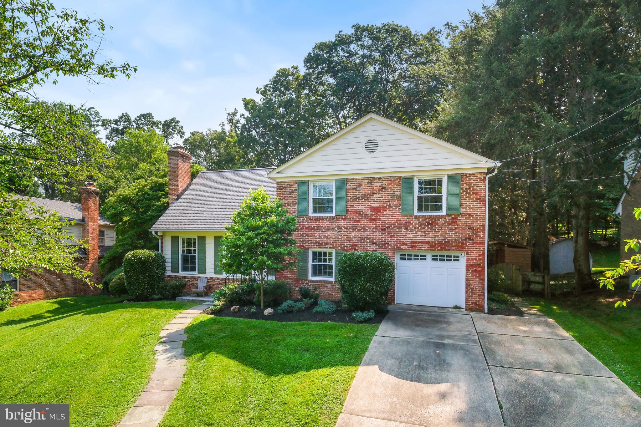 11715 MAGRUDER LANE