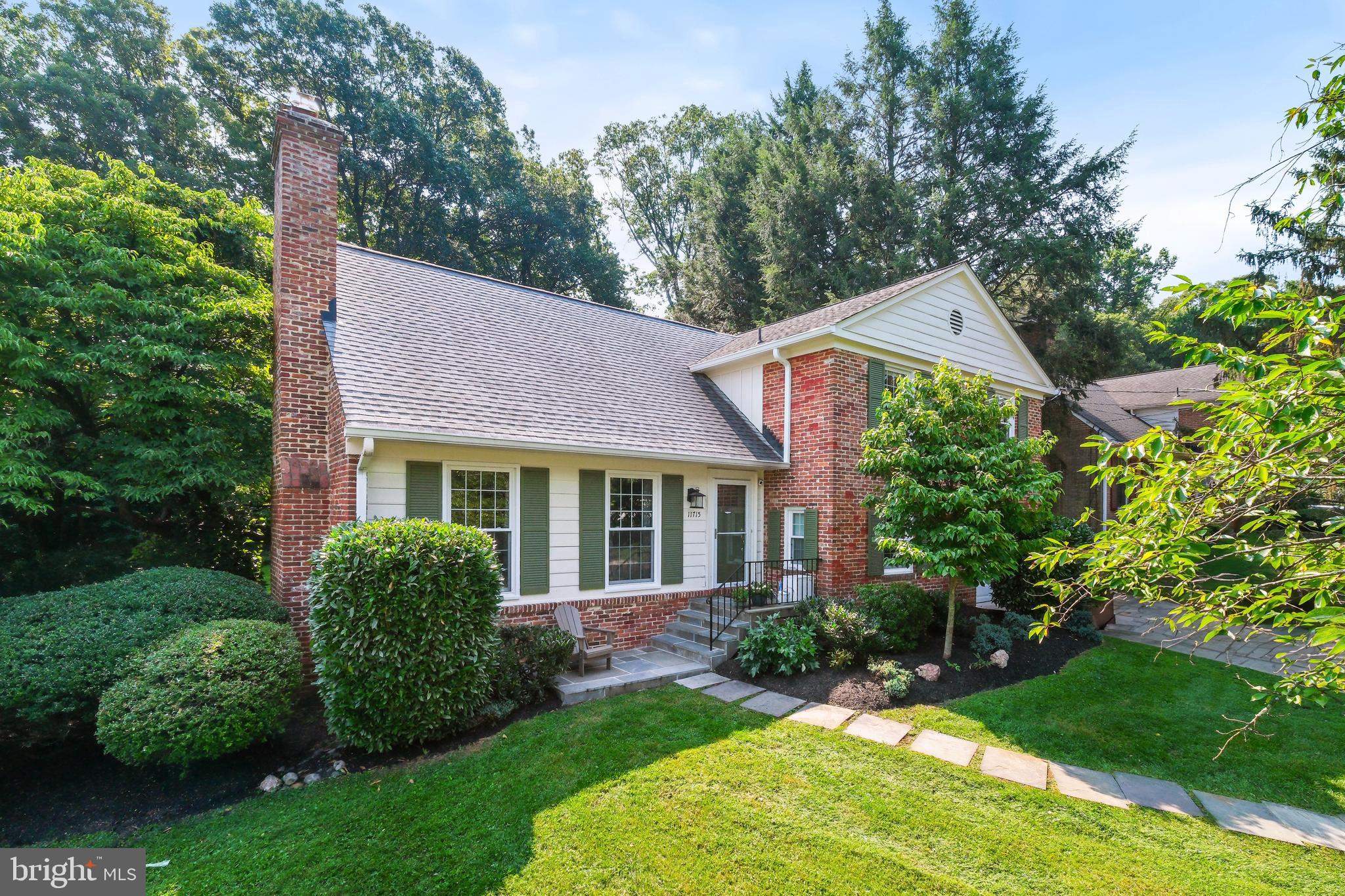 11715 MAGRUDER LANE