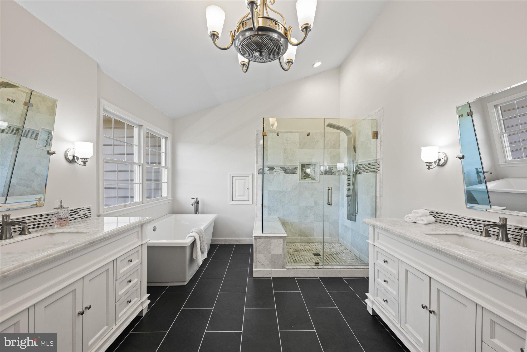 BELMONT COUNTRY CLUB - Residential