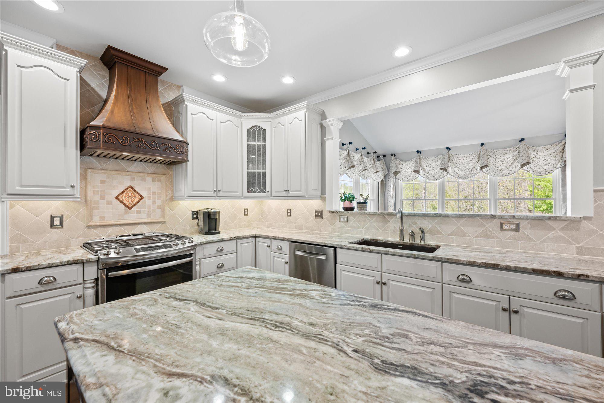 BELMONT COUNTRY CLUB - Residential