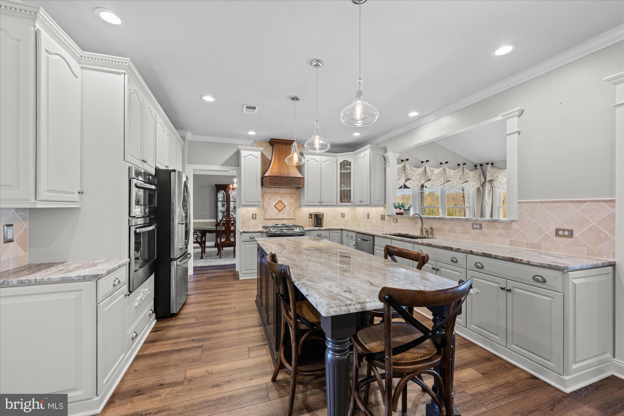 BELMONT COUNTRY CLUB - Residential