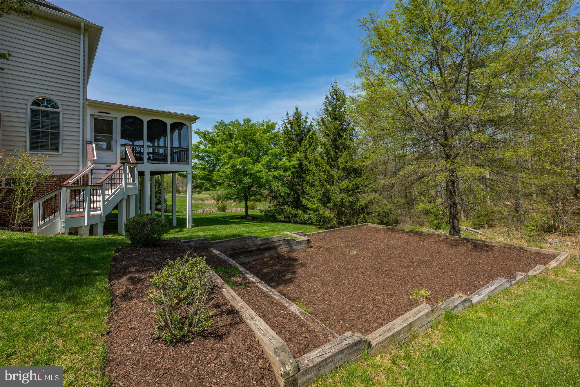 BELMONT COUNTRY CLUB - Residential