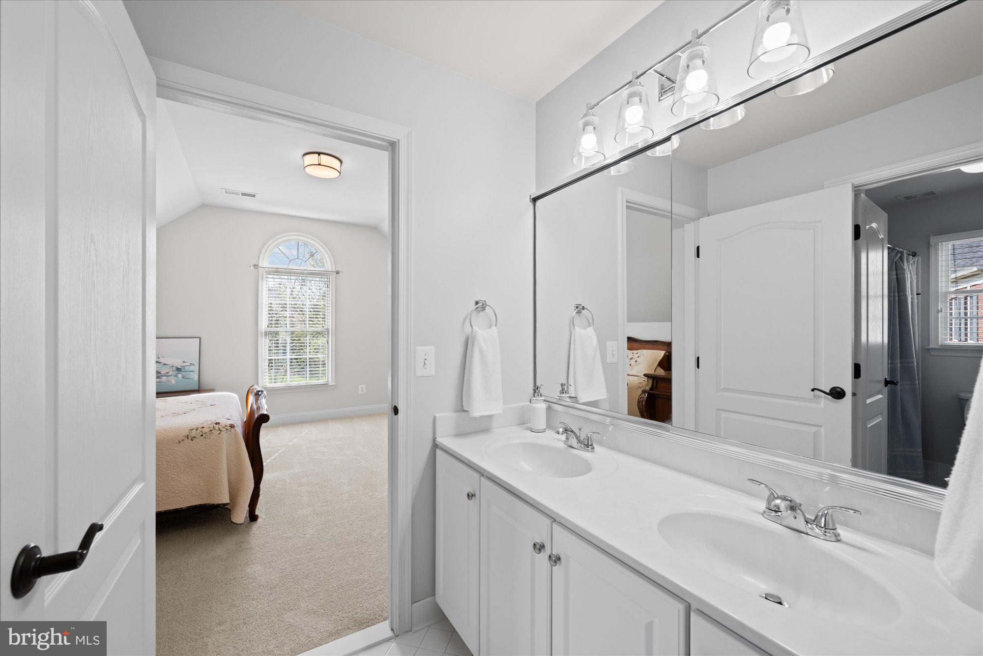 BELMONT COUNTRY CLUB - Residential