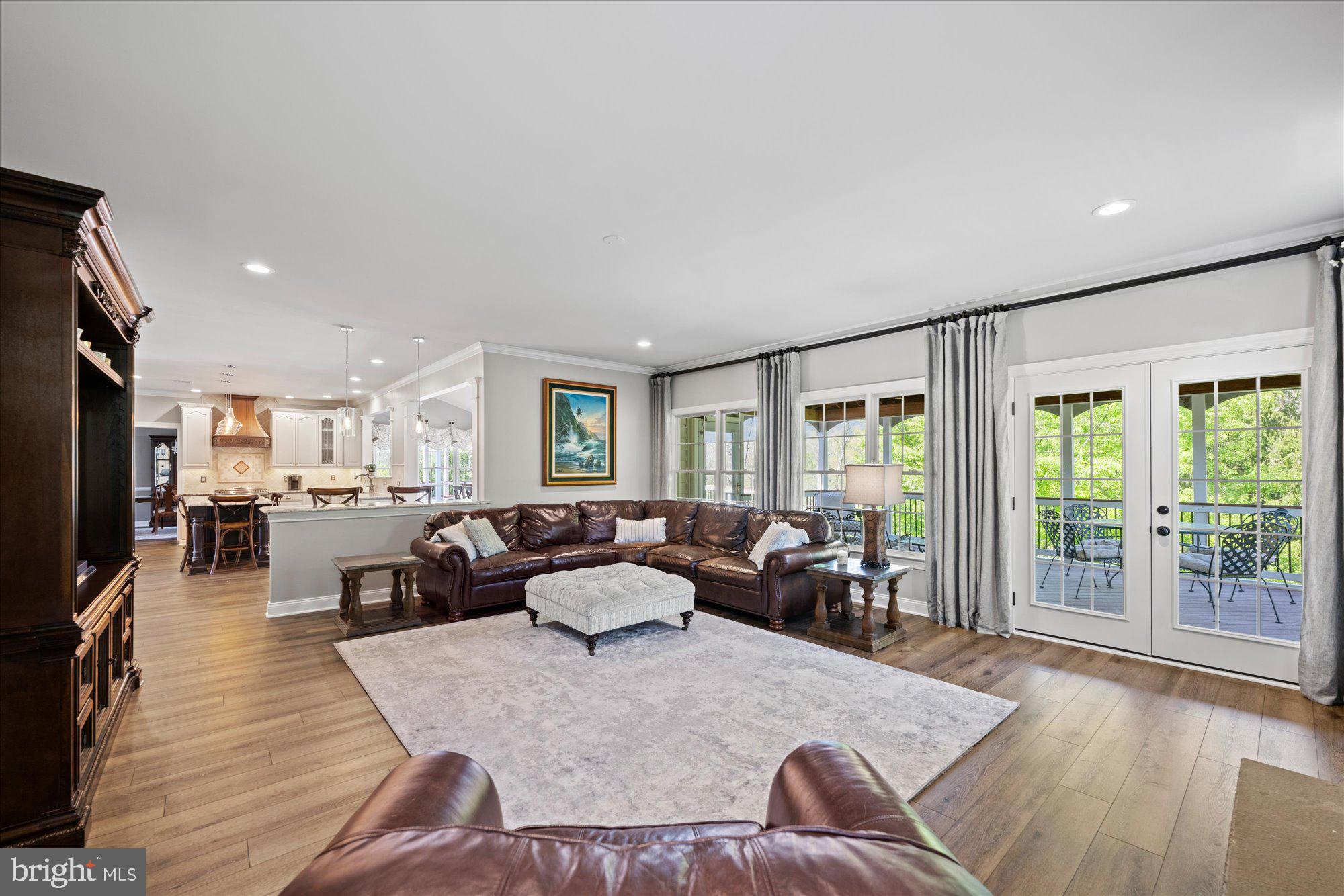 BELMONT COUNTRY CLUB - Residential