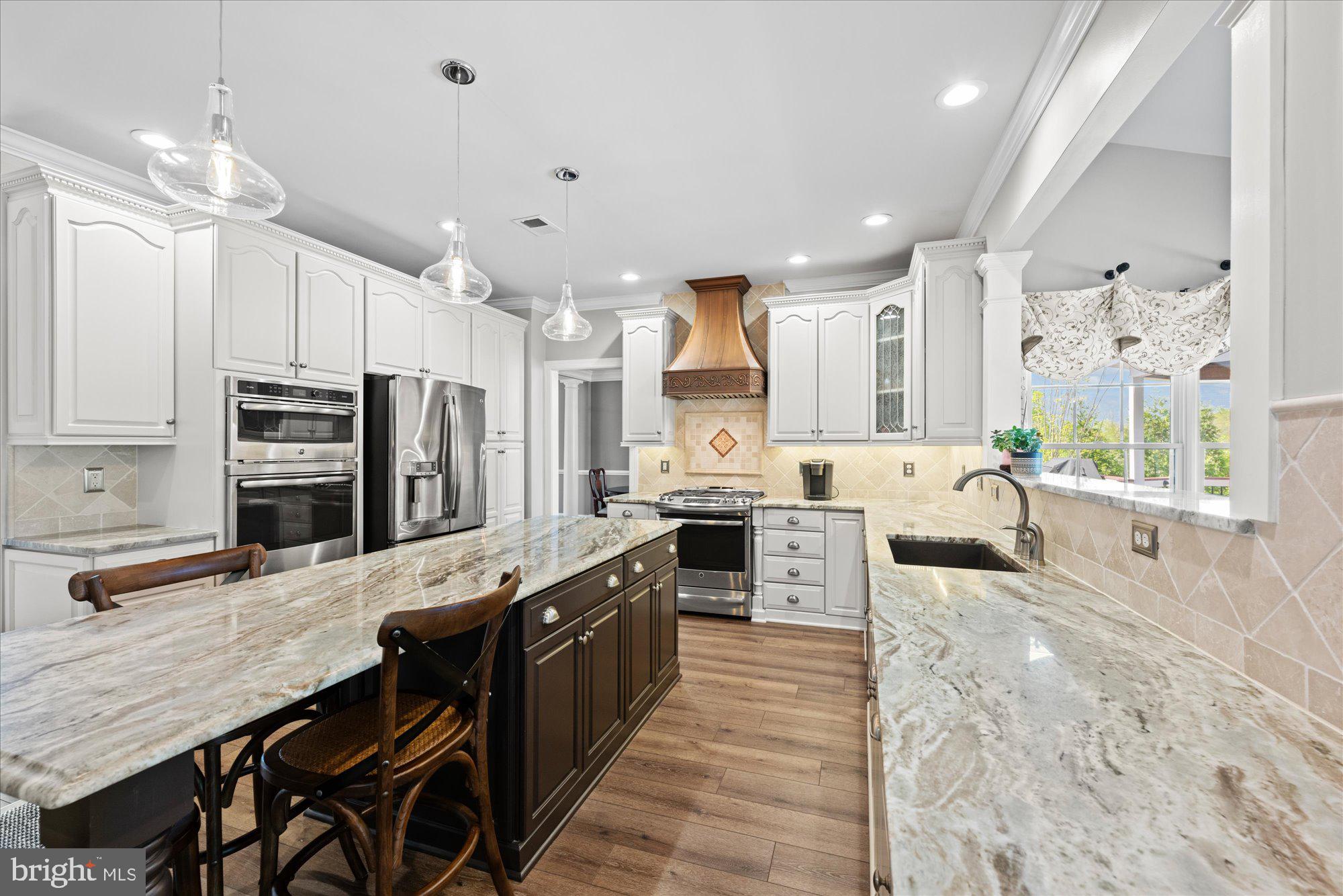 BELMONT COUNTRY CLUB - Residential