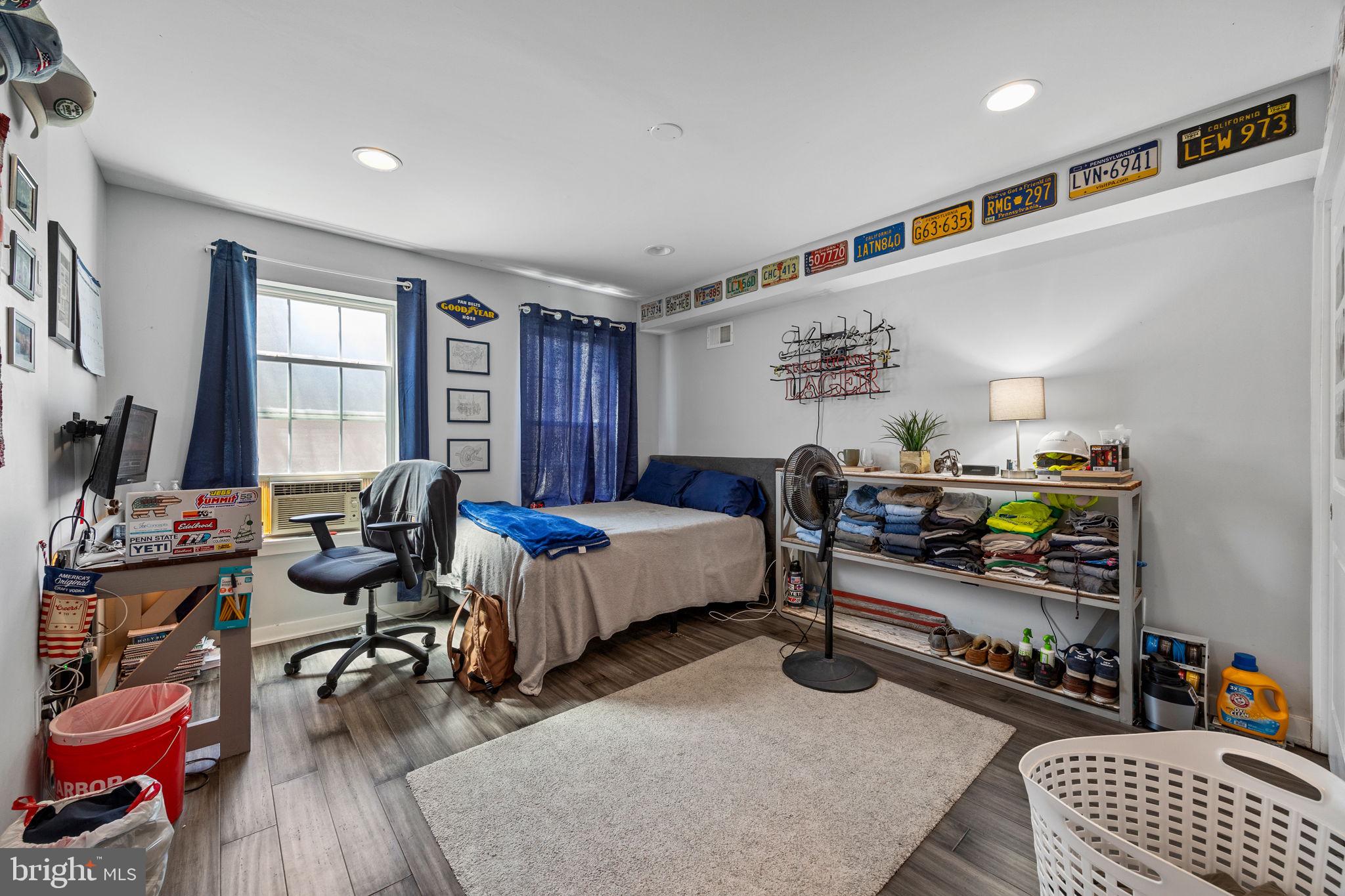 TEMPLE UNIVERSITY - Residential Lease