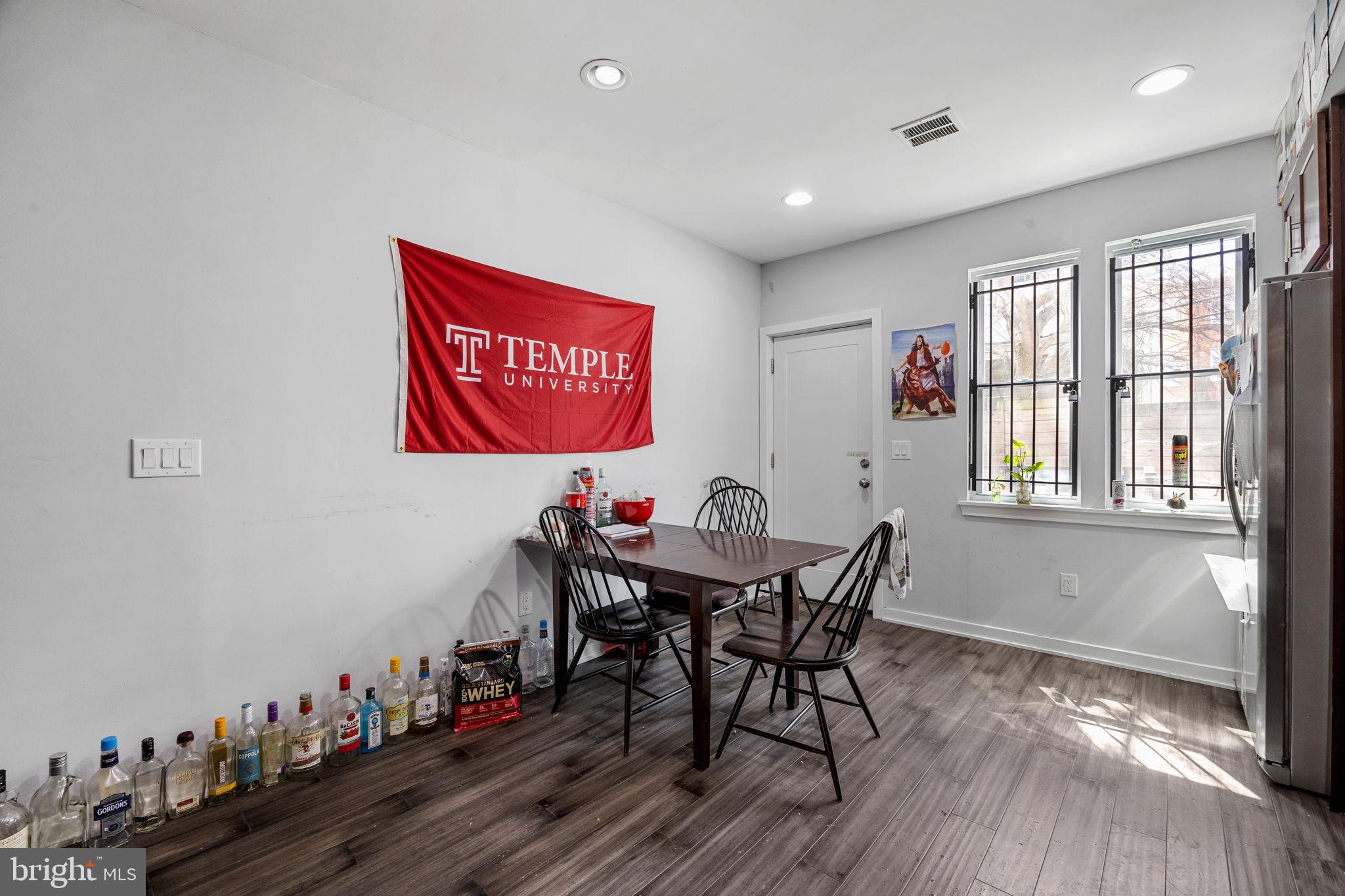 TEMPLE UNIVERSITY - Residential Lease