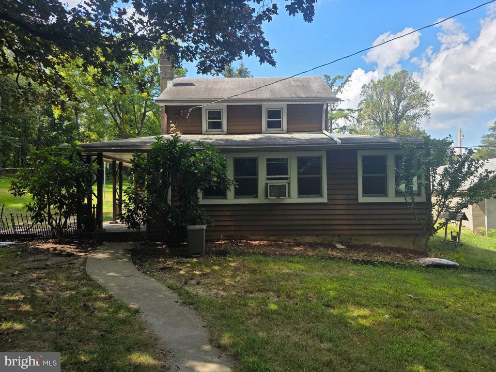 Photo of 229 Hill Street, MOUNT HOLLY SPRINGS, PA 17065 (MLS # PACB2047674)