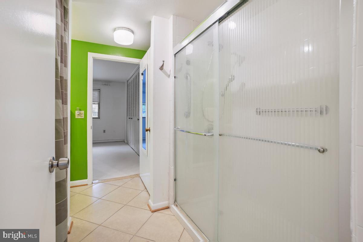 LEISURE WORLD - Residential