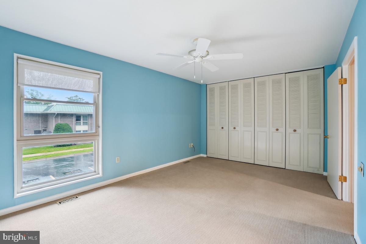 LEISURE WORLD - Residential