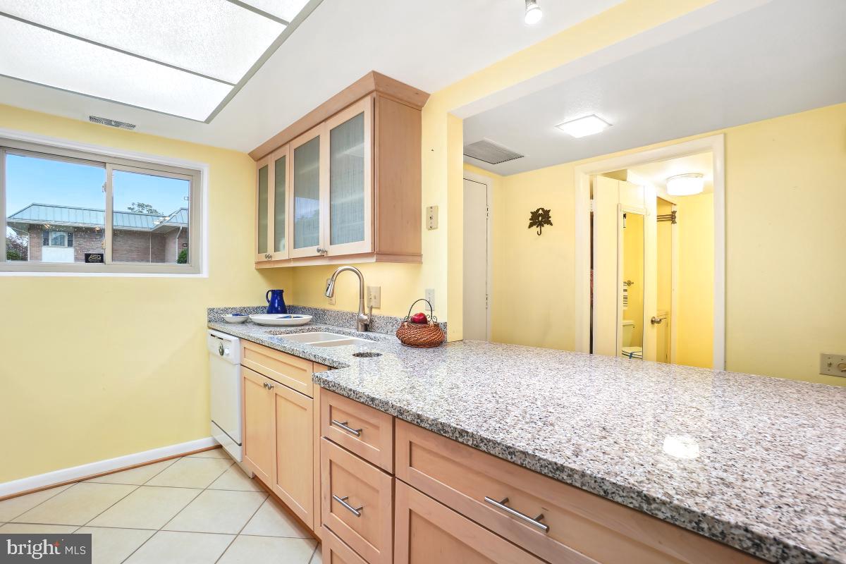 LEISURE WORLD - Residential