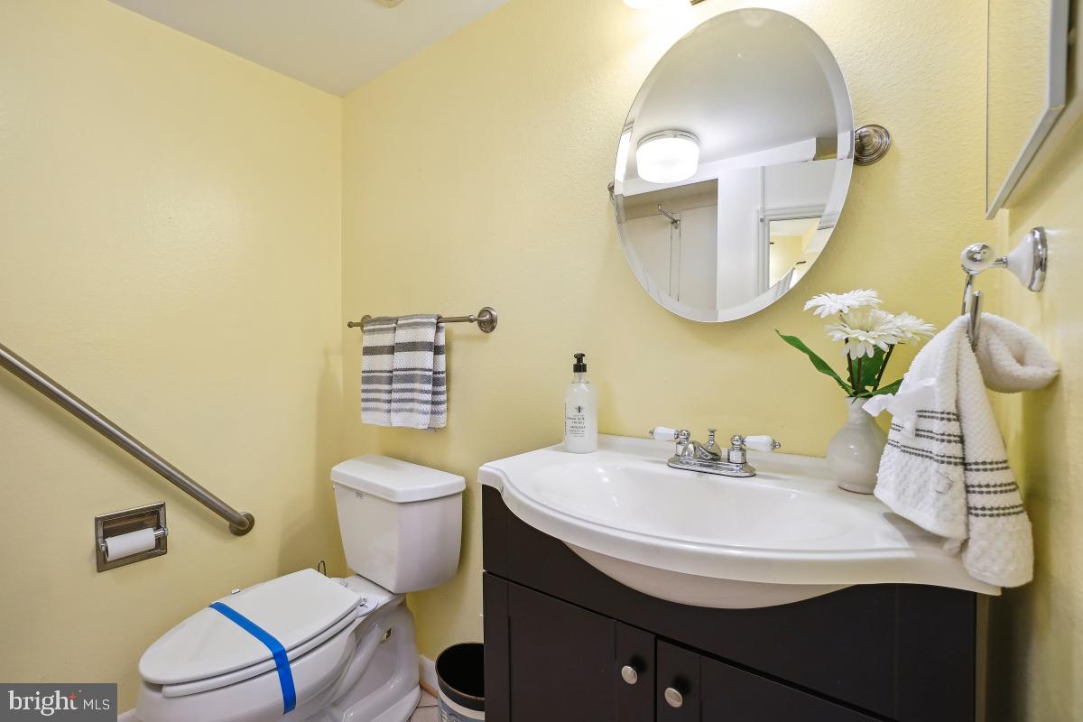 LEISURE WORLD - Residential