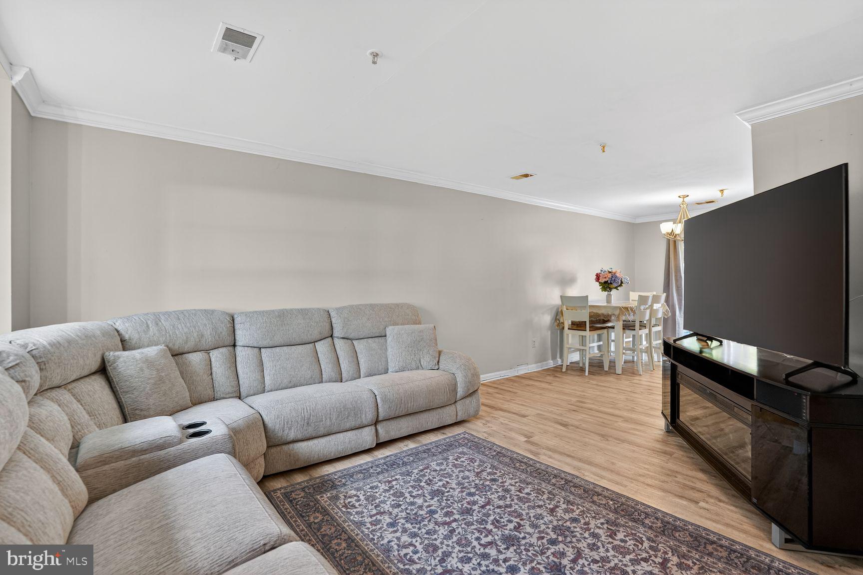 LEE LANDING PARK - Residential