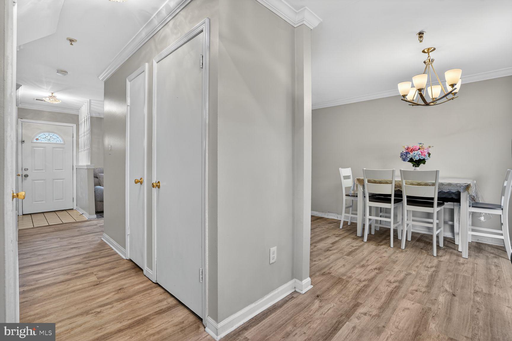 7662 LEE LANDING DRIVE