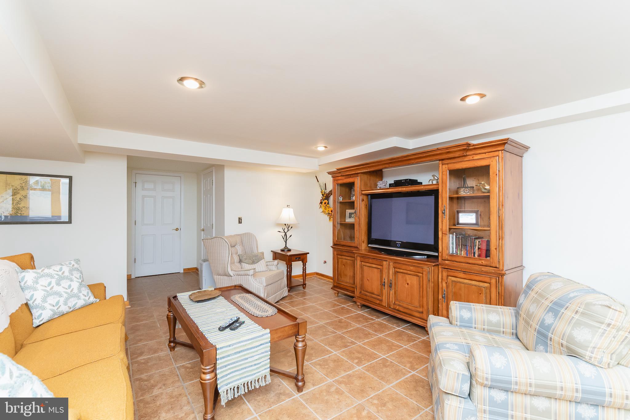 ROSEDALE - Residential