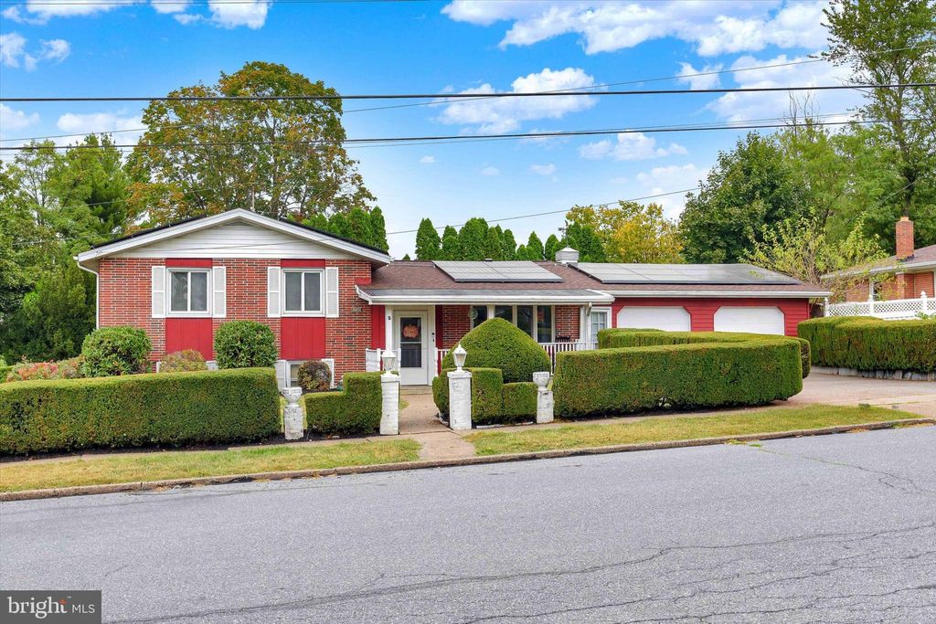 Photo of 6700 Lehigh Avenue, HARRISBURG, PA 17111 (MLS # PADA2049842)