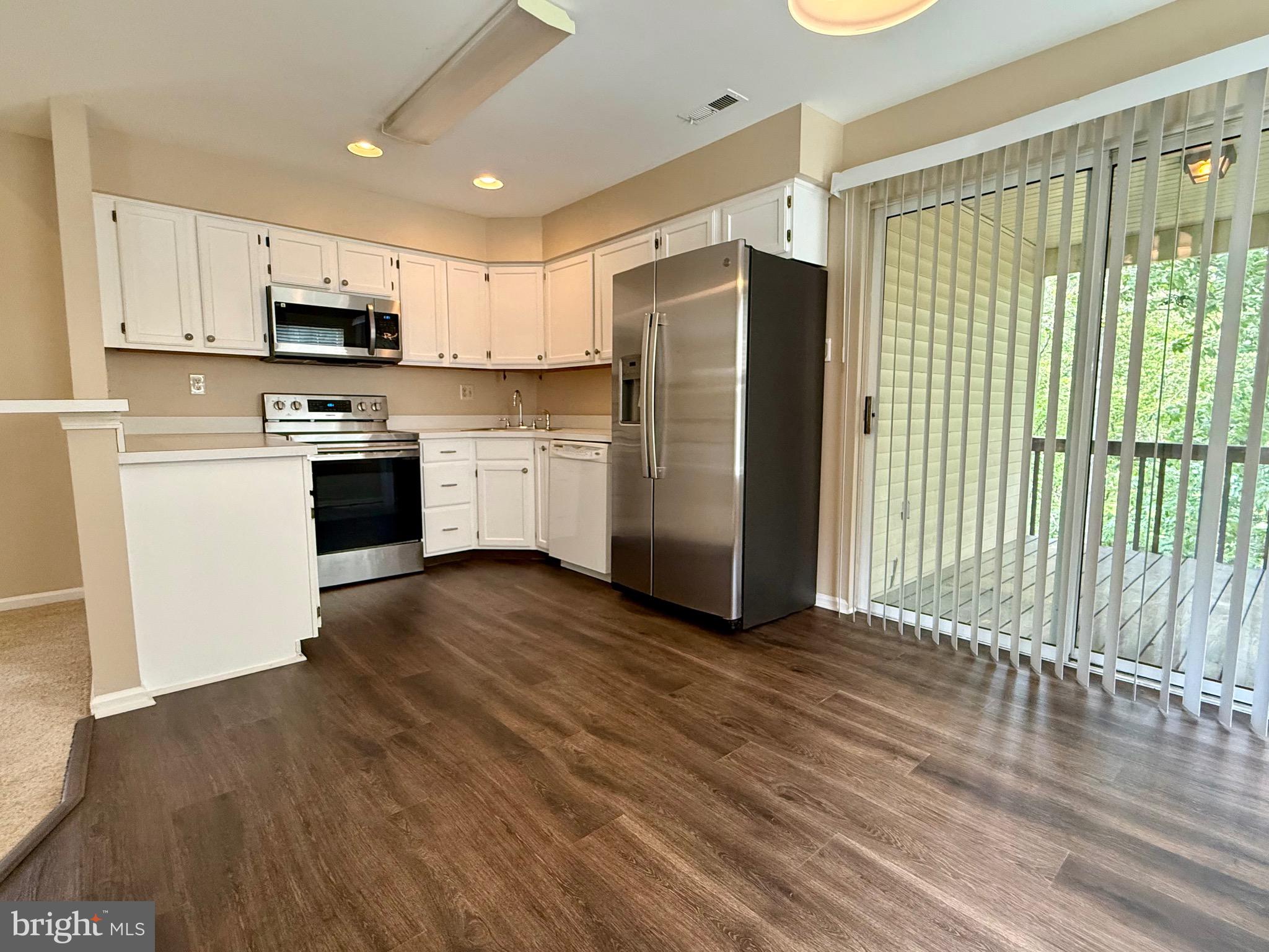 TURNBERRY - Residential Lease