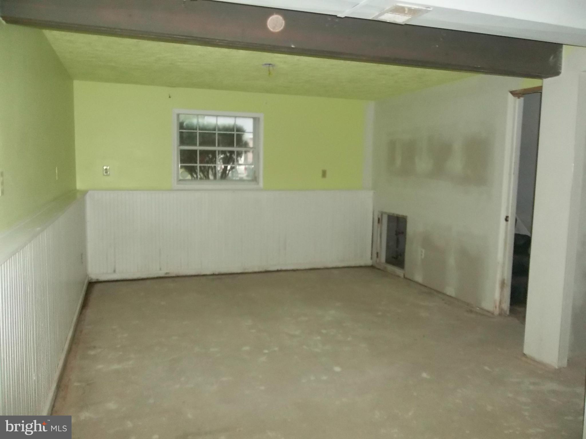 WOODBRIDGE CENTER - Residential