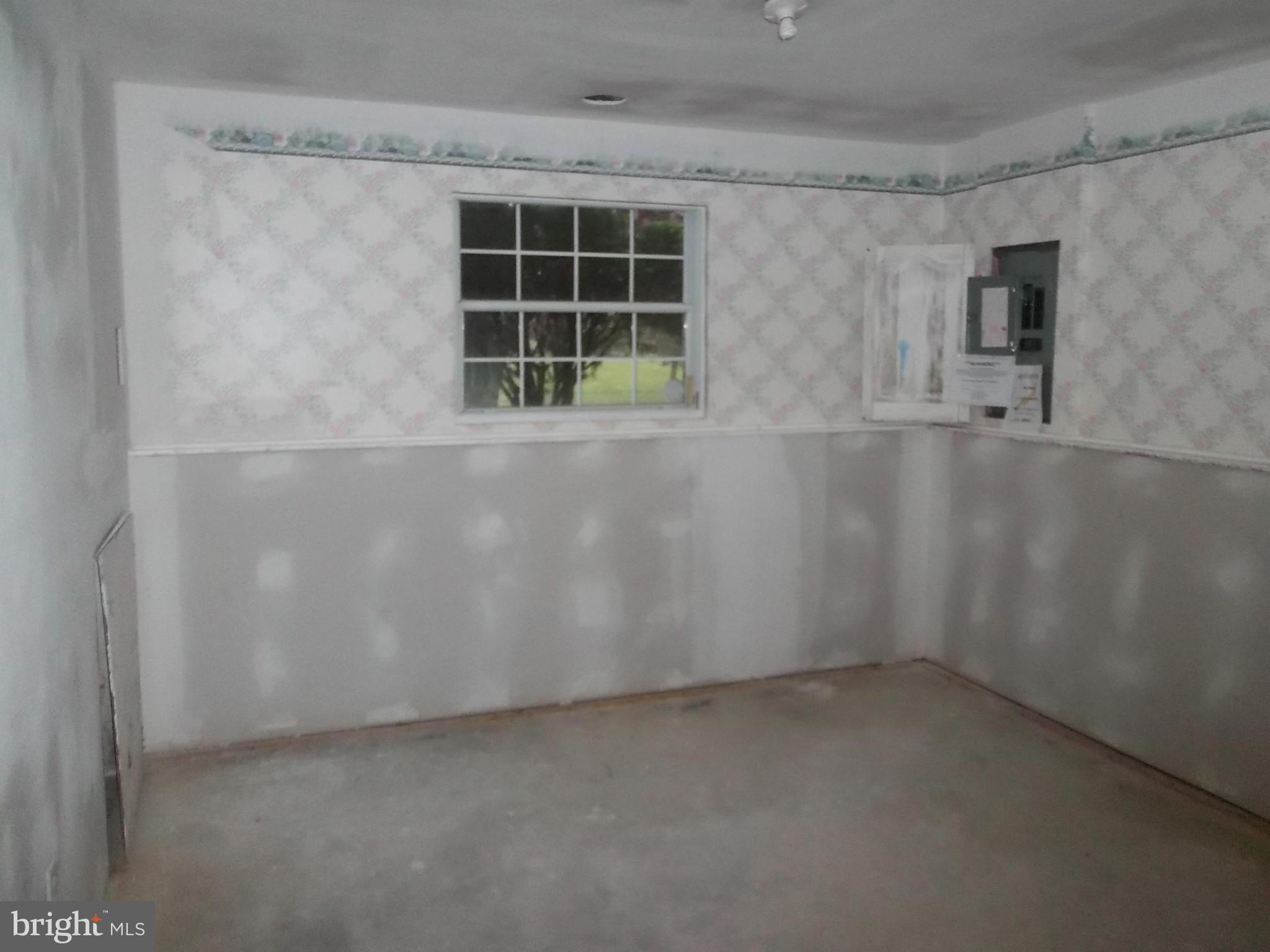 WOODBRIDGE CENTER - Residential