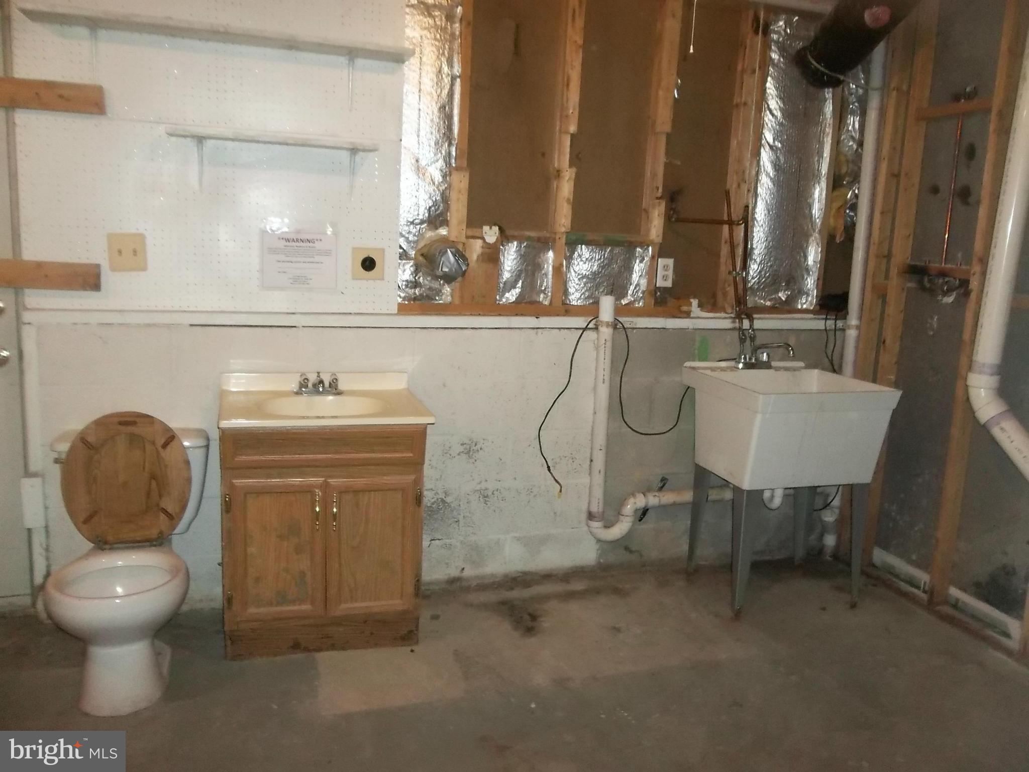 WOODBRIDGE CENTER - Residential