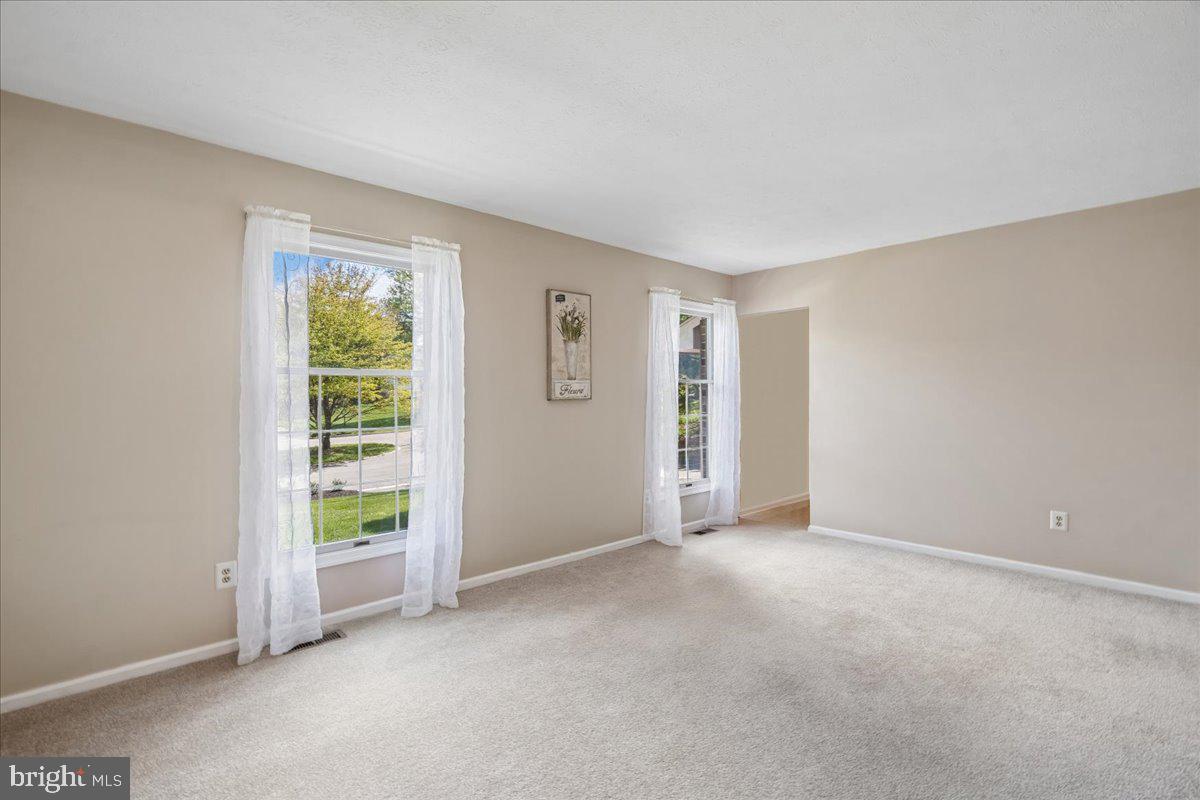 MEADOWBROOK - Residential