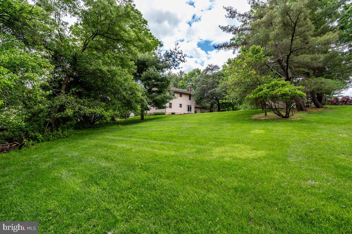 MEADOWBROOK - Residential