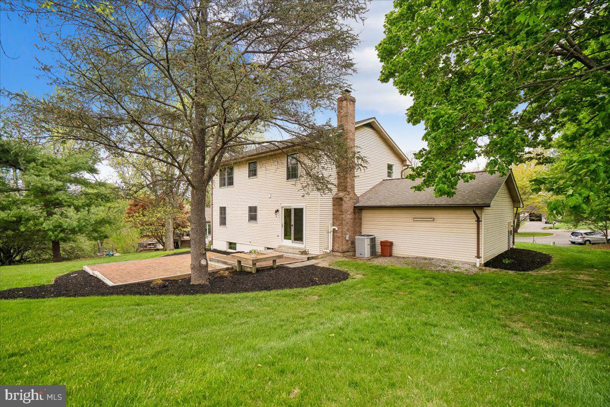 MEADOWBROOK - Residential