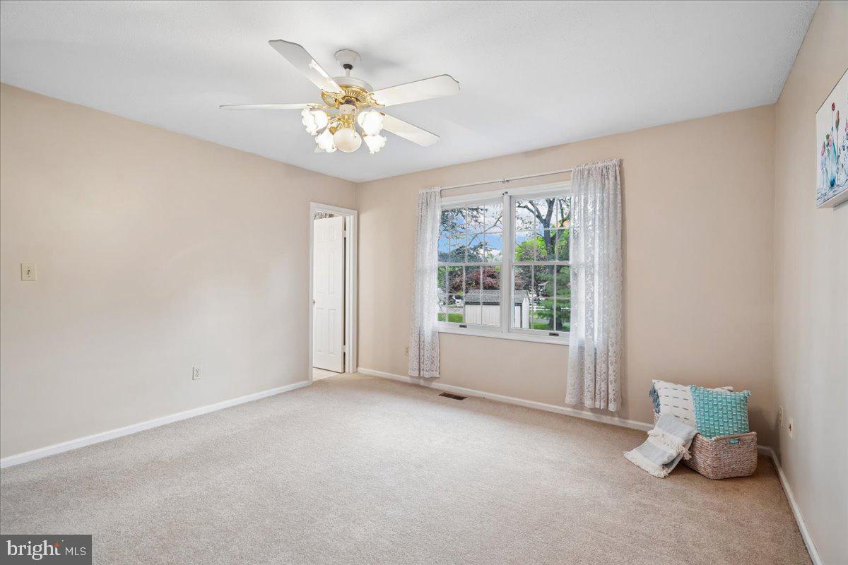 MEADOWBROOK - Residential