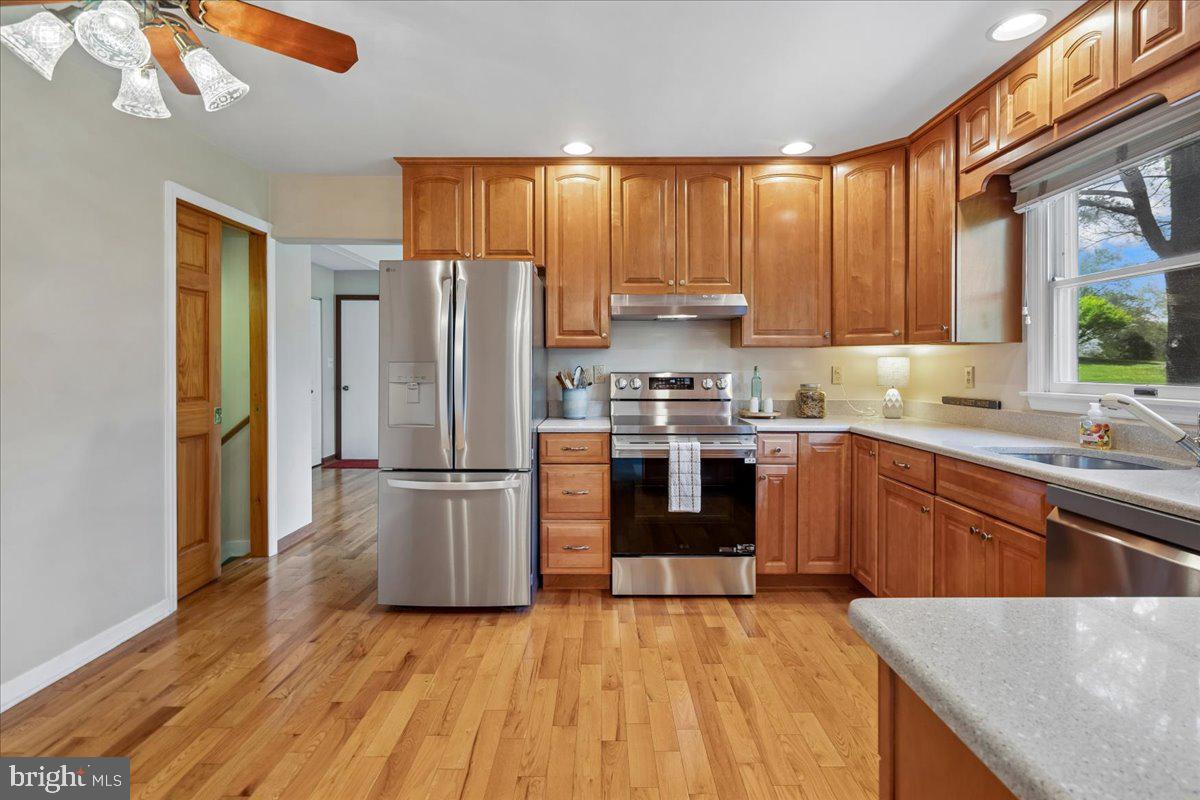 MEADOWBROOK - Residential