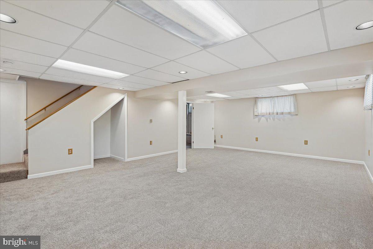 MEADOWBROOK - Residential