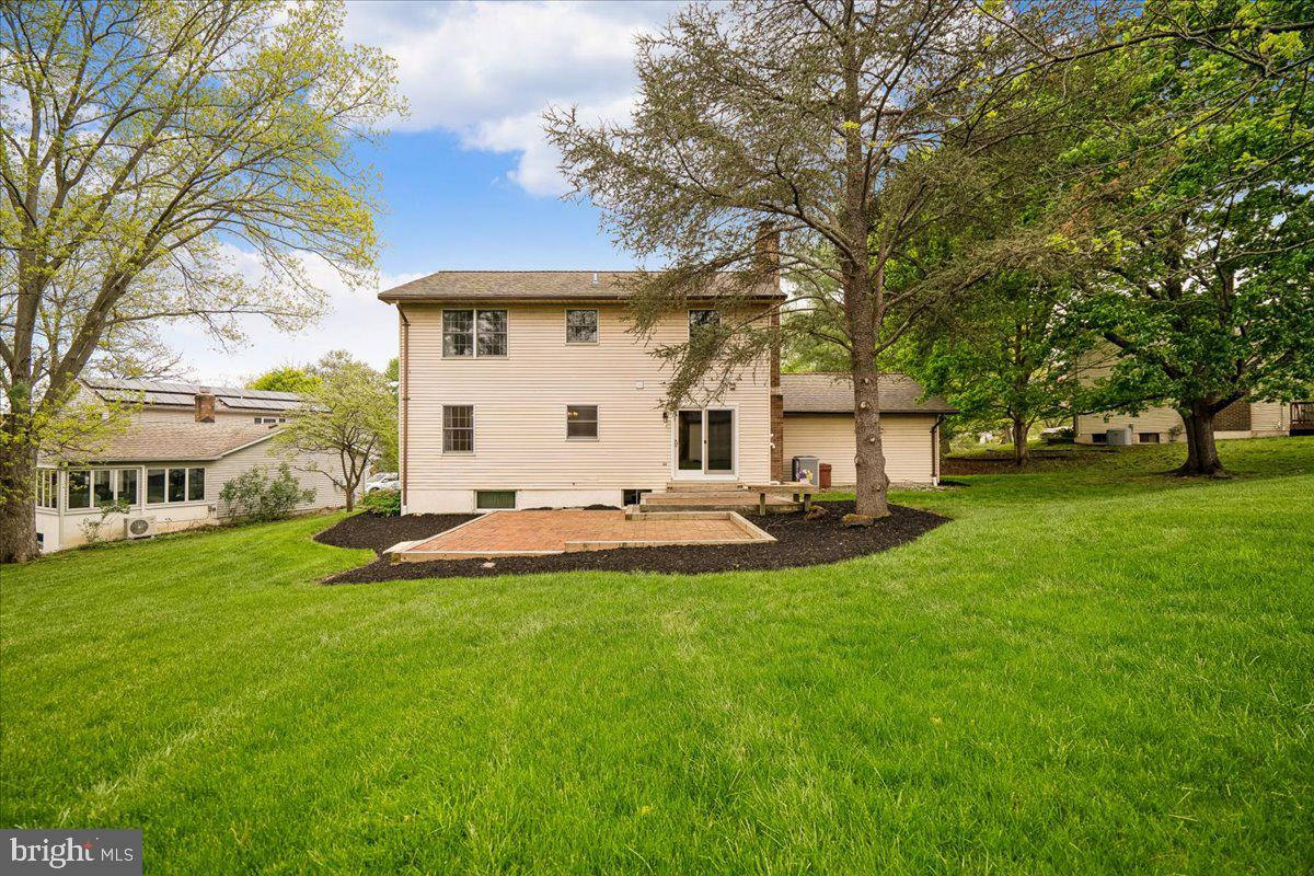 MEADOWBROOK - Residential