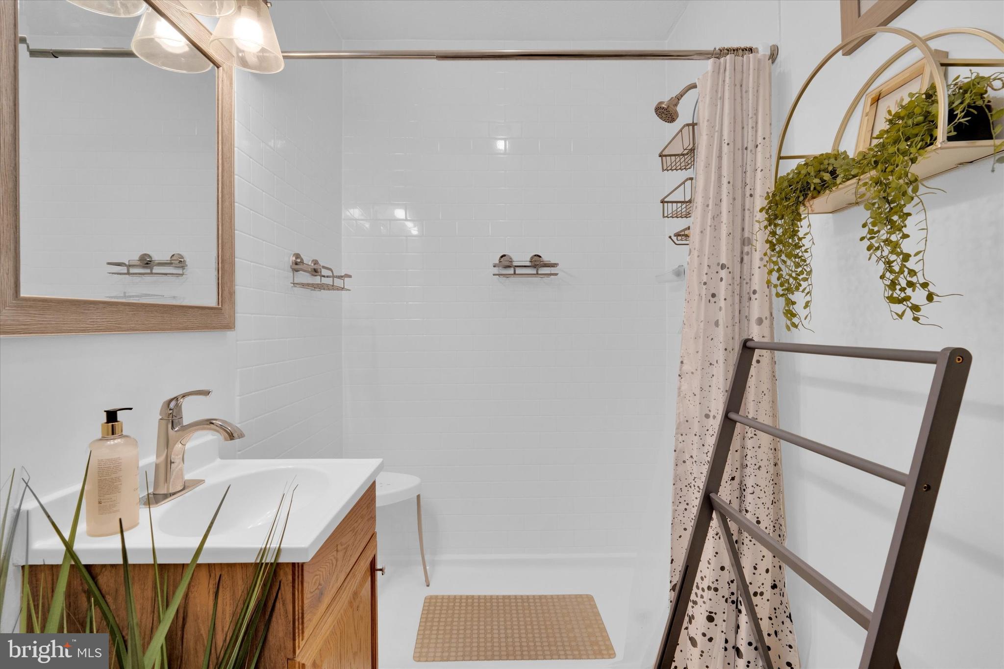 WHITE SANDS - Residential