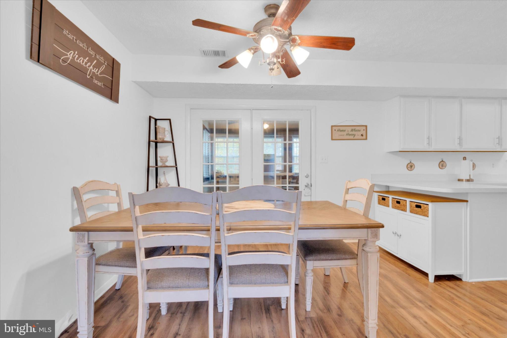 WHITE SANDS - Residential