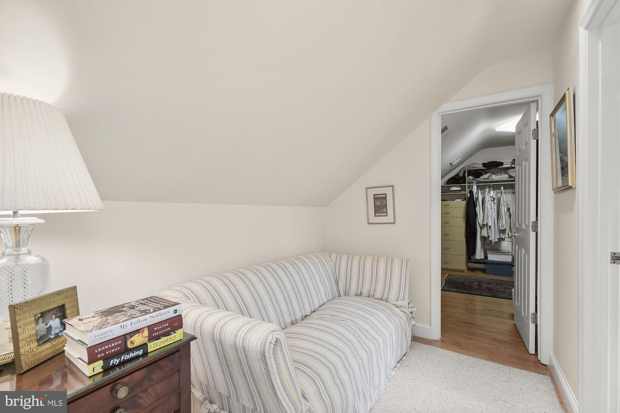 MCAULEY PARK - Residential