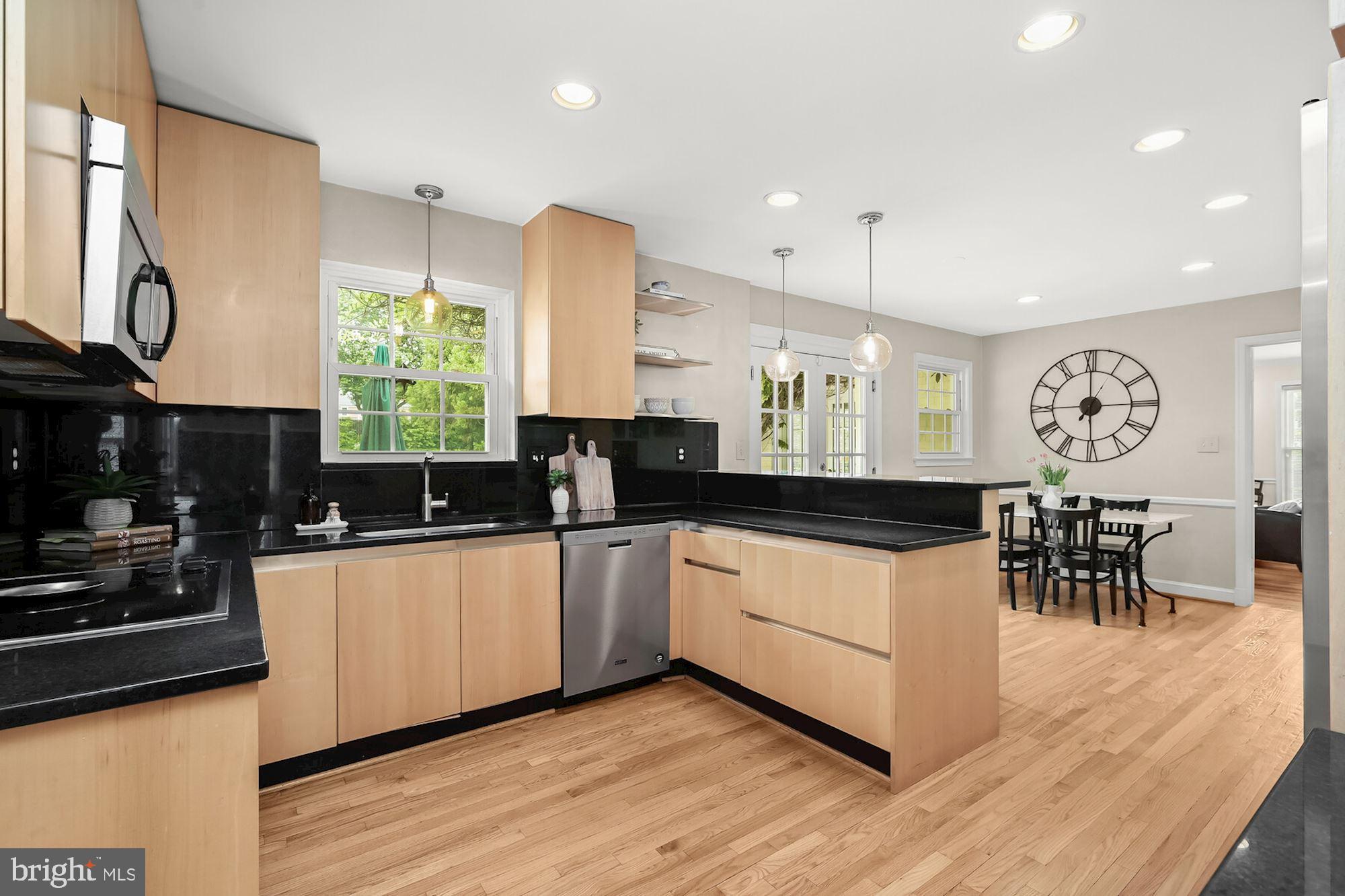 MCAULEY PARK - Residential