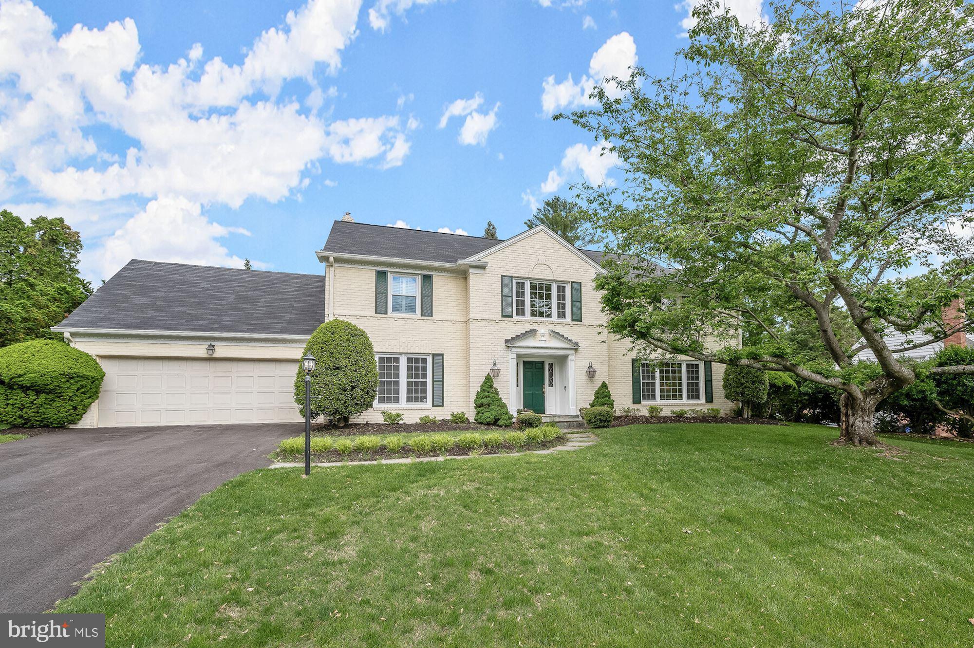 MCAULEY PARK - Residential