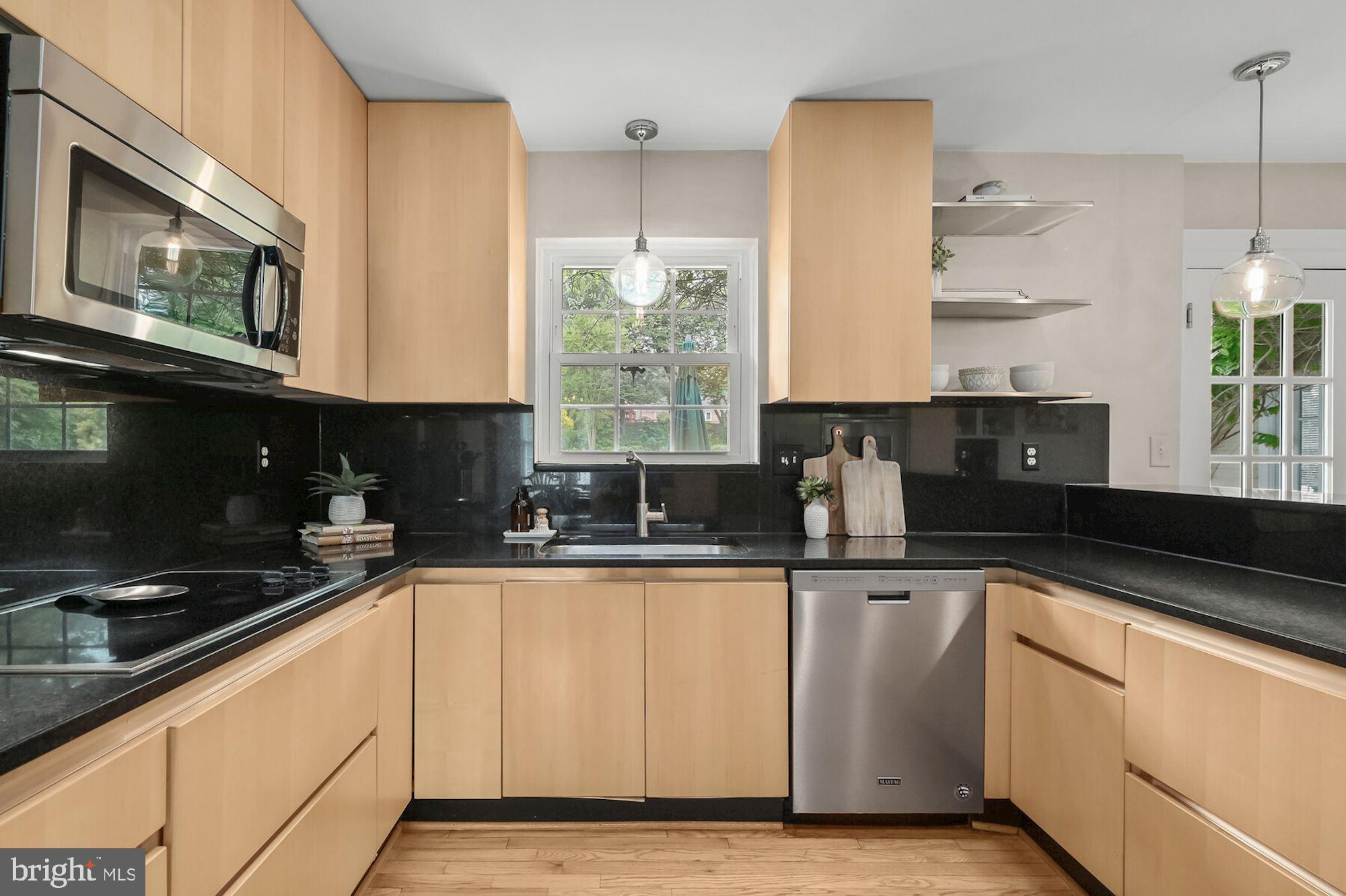 MCAULEY PARK - Residential