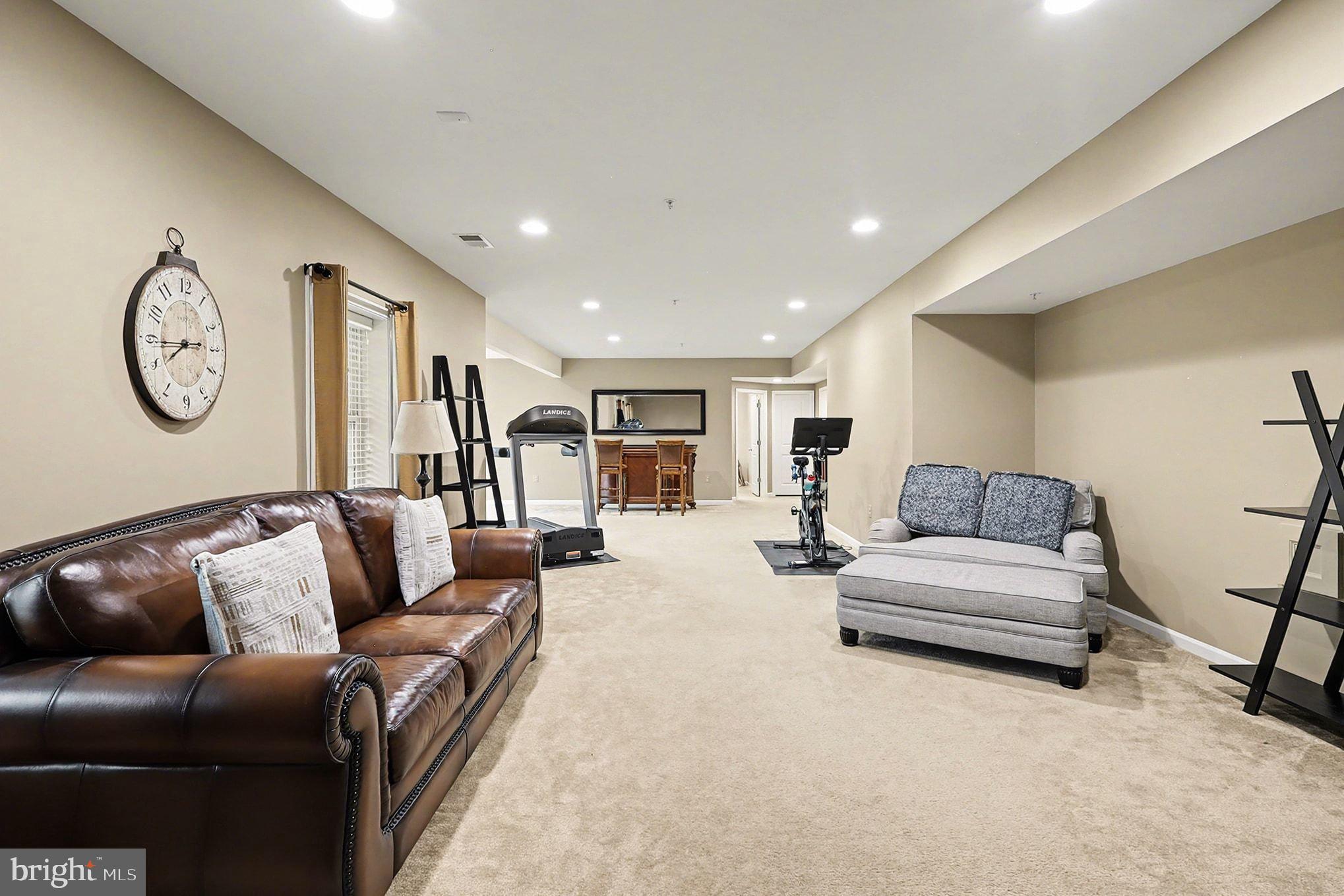 POPLAR RUN - Residential