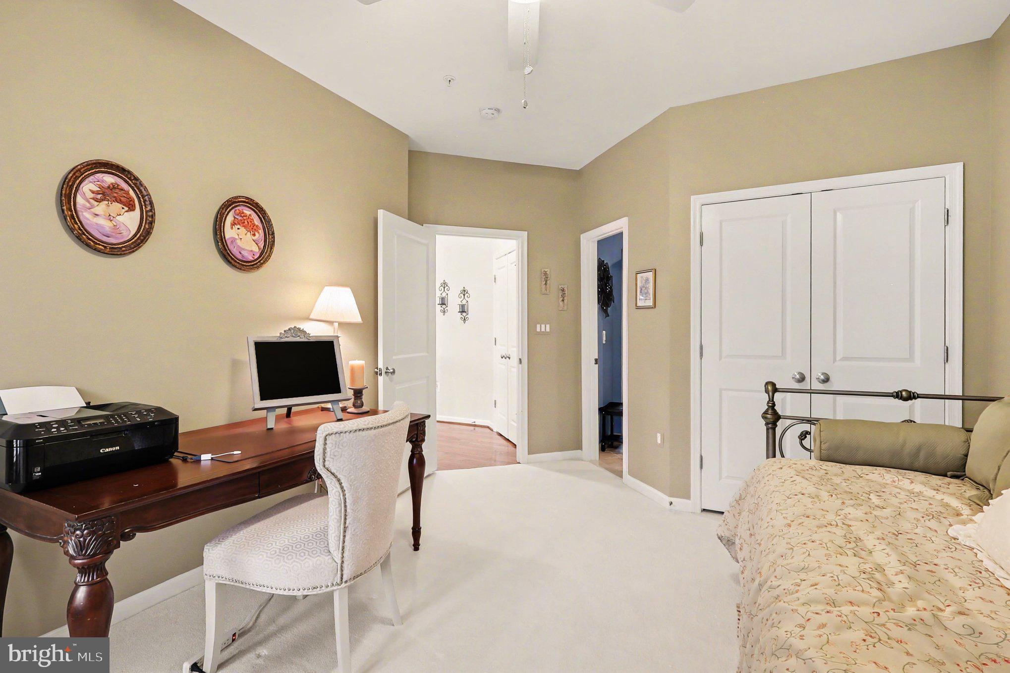 POPLAR RUN - Residential