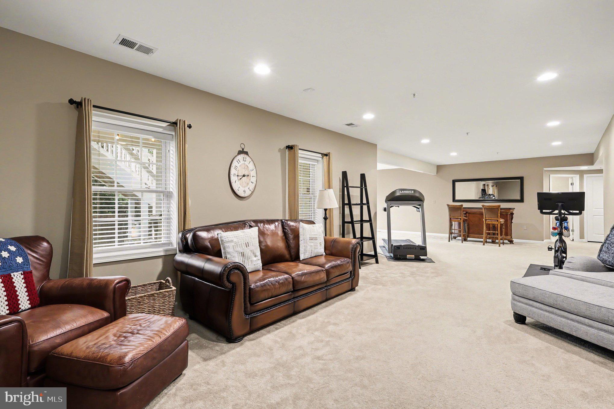 POPLAR RUN - Residential