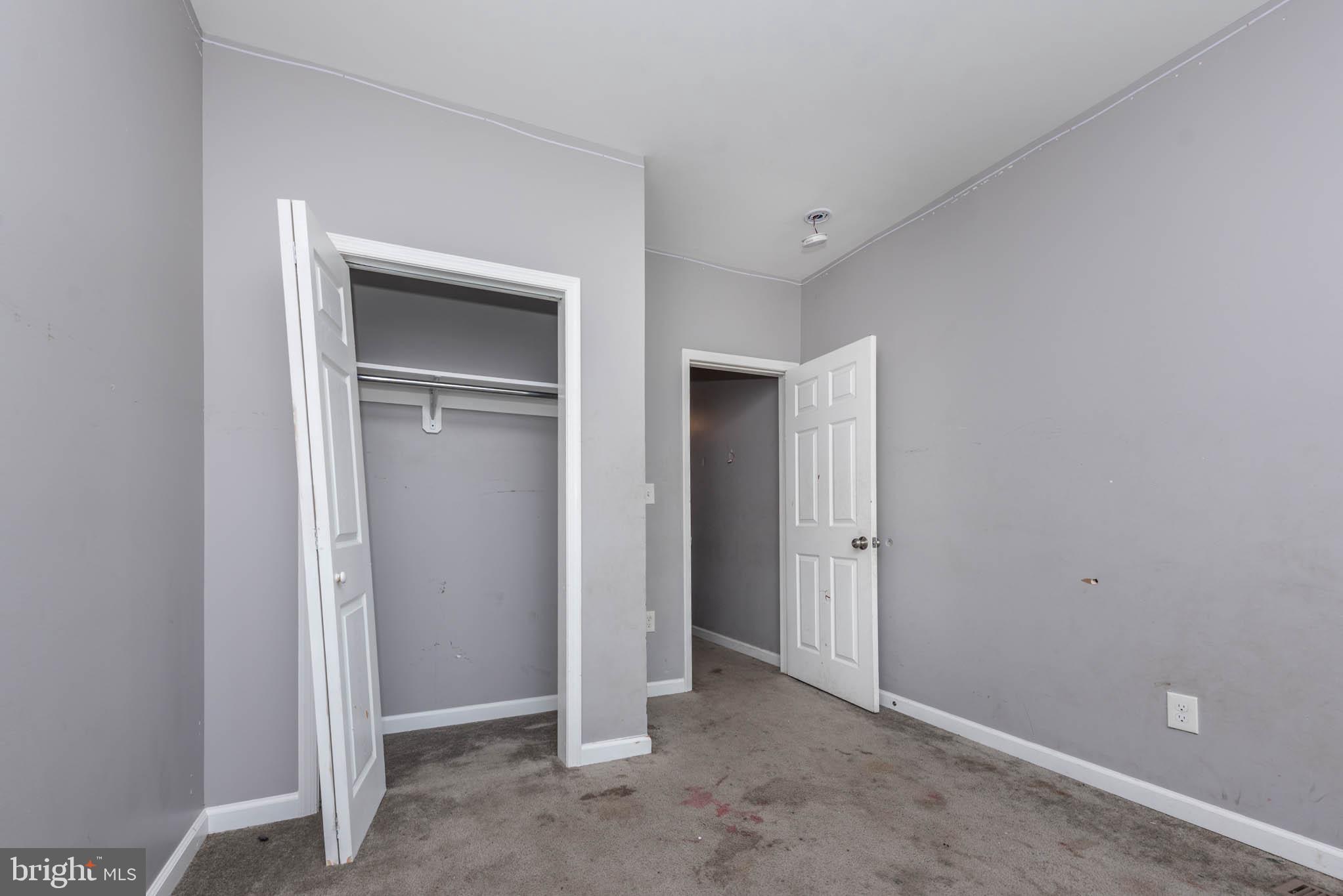BROADWAY EAST - Residential