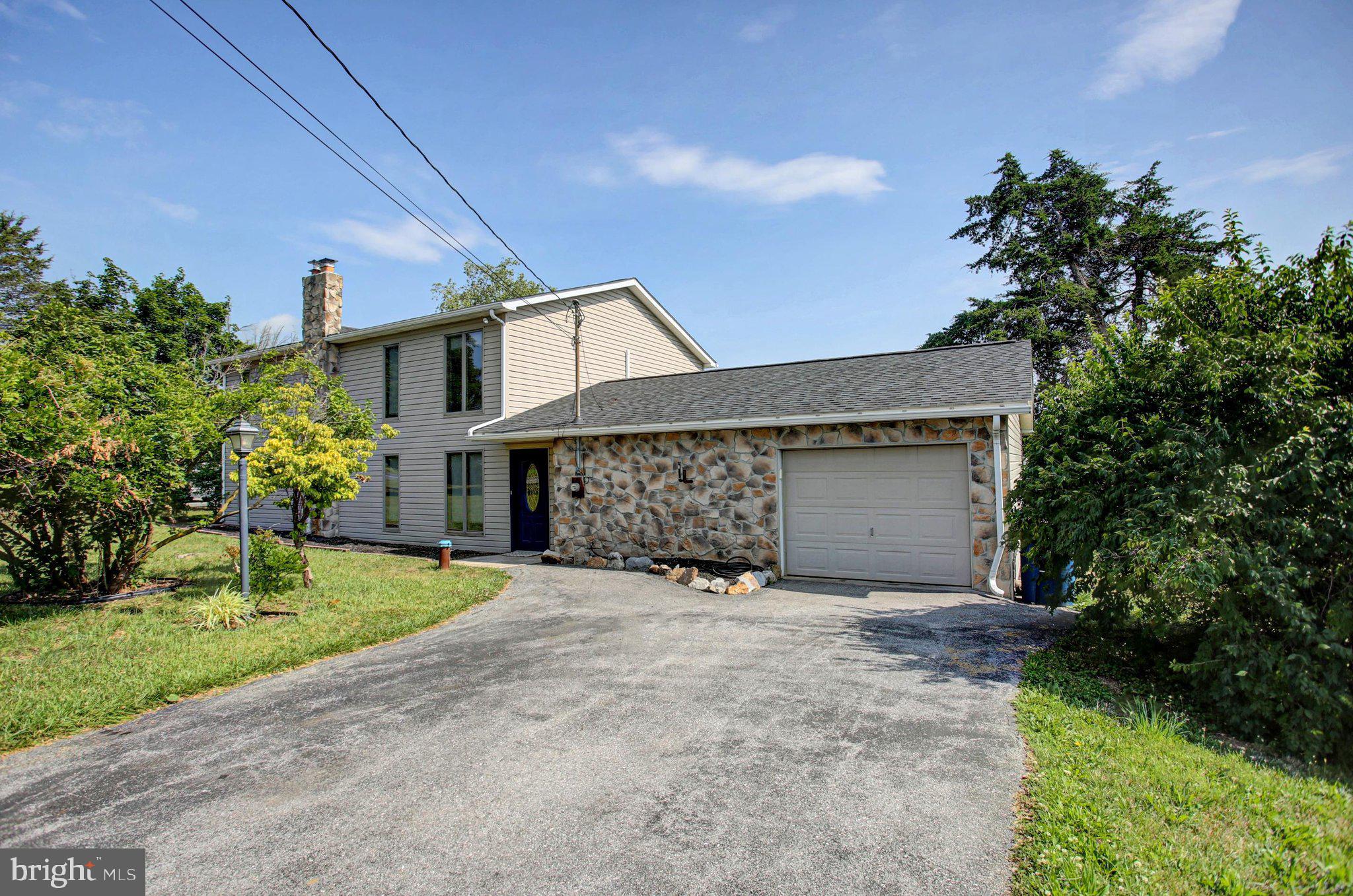 3365 BUCHANAN TRAIL W